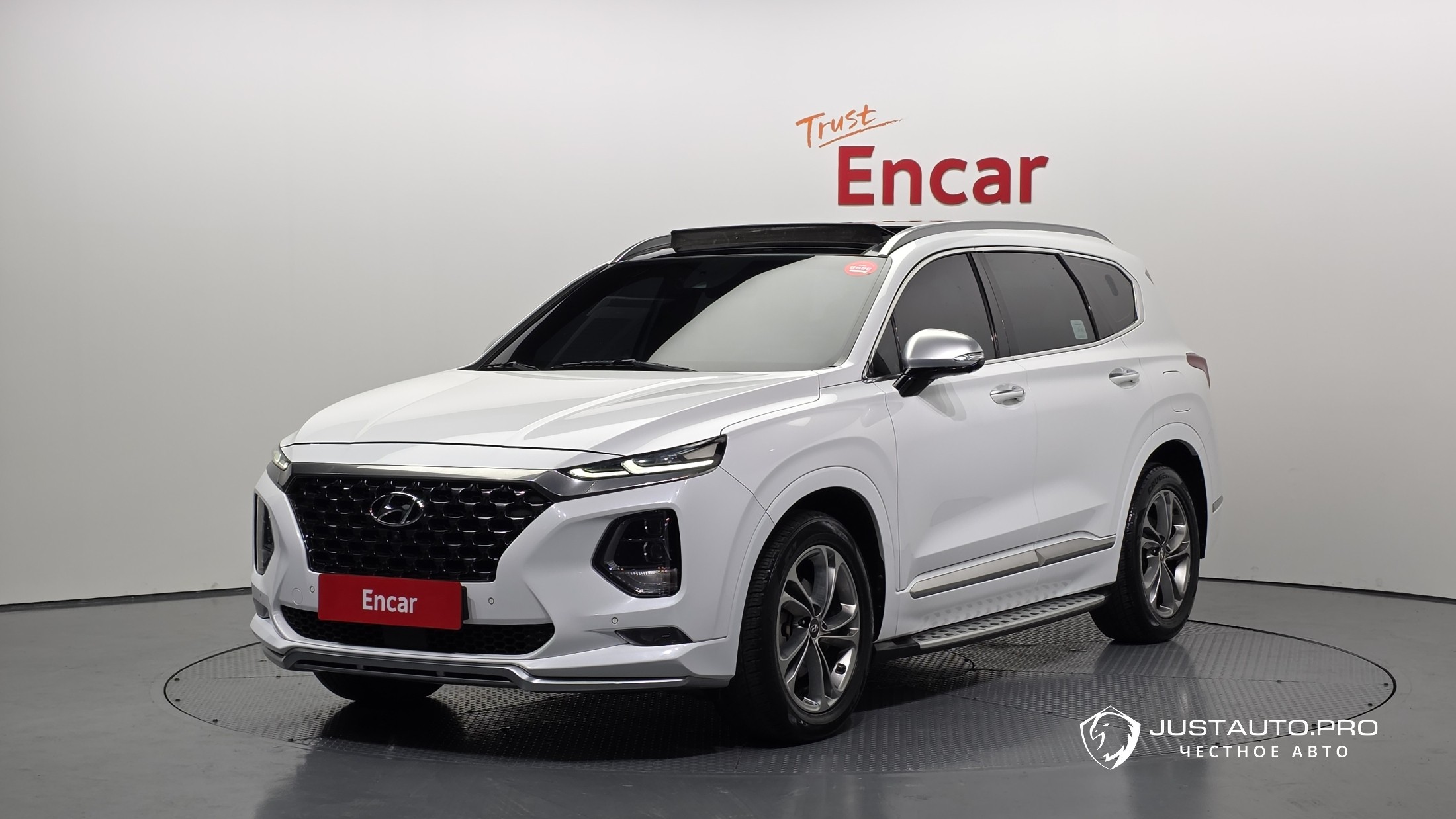 Автомобиль Hyundai Santafe