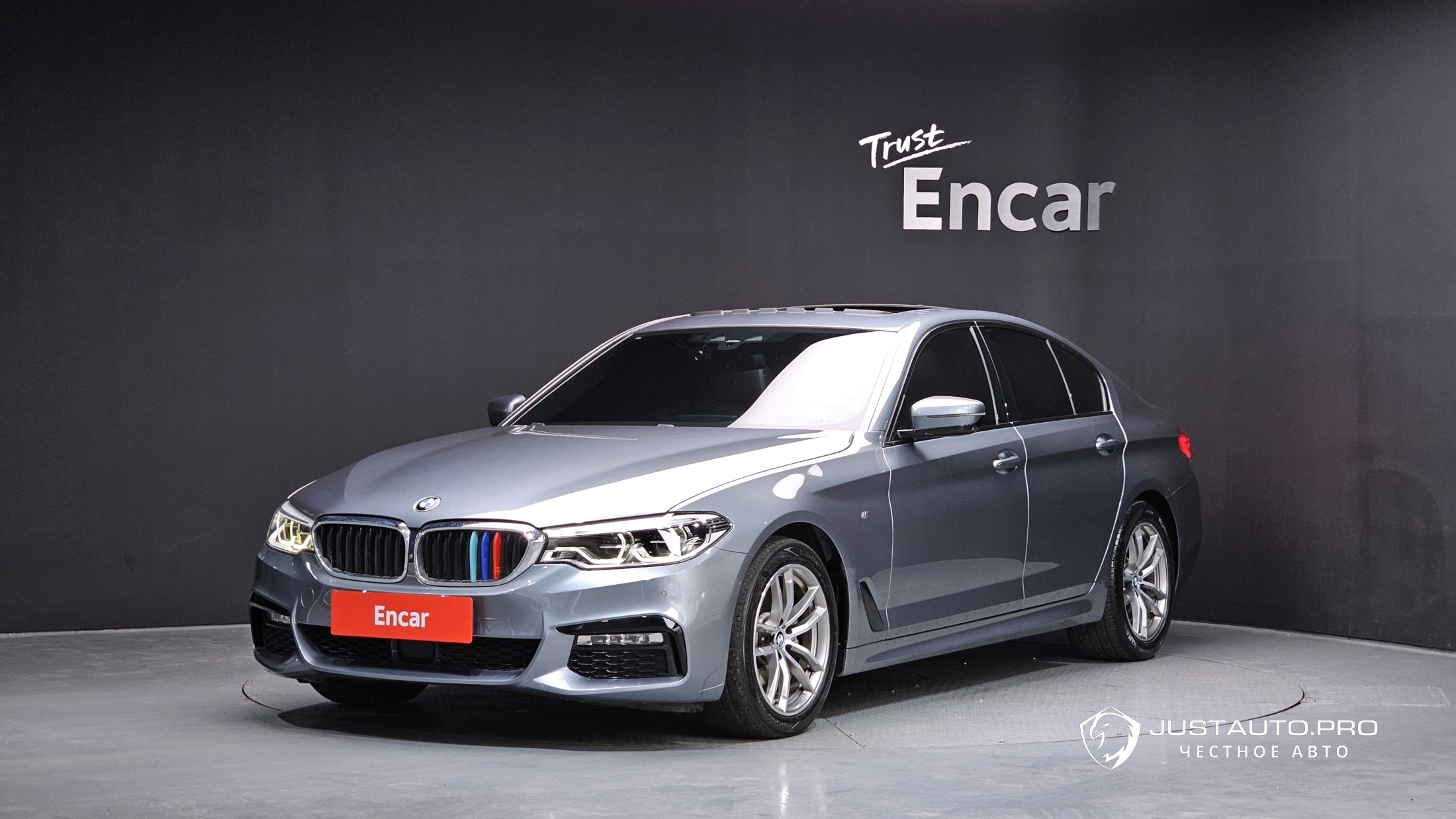 Автомобиль BMW 5-Series