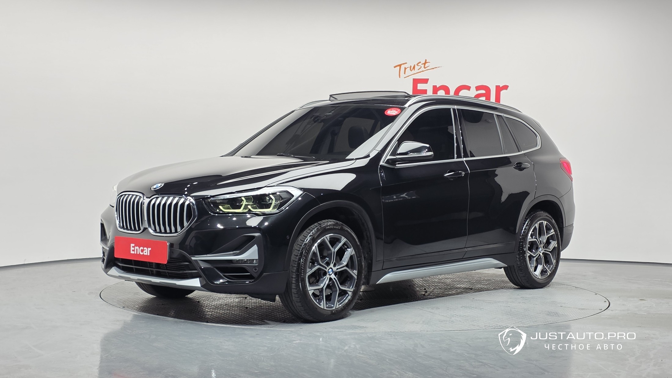 Автомобиль BMW X1