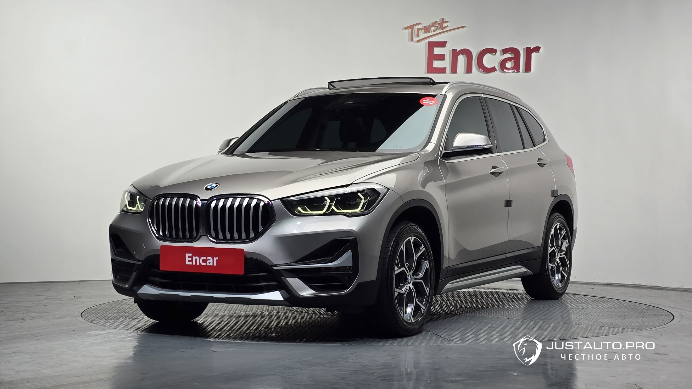 Автомобиль BMW X1