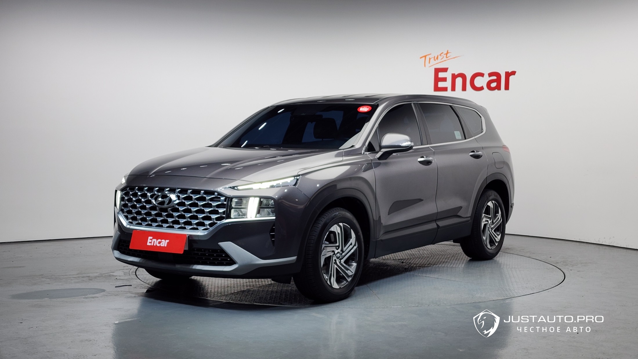 Автомобиль Hyundai Santafe