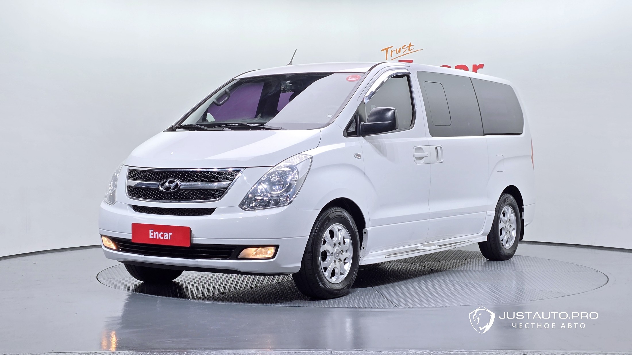Автомобиль Hyundai Starex