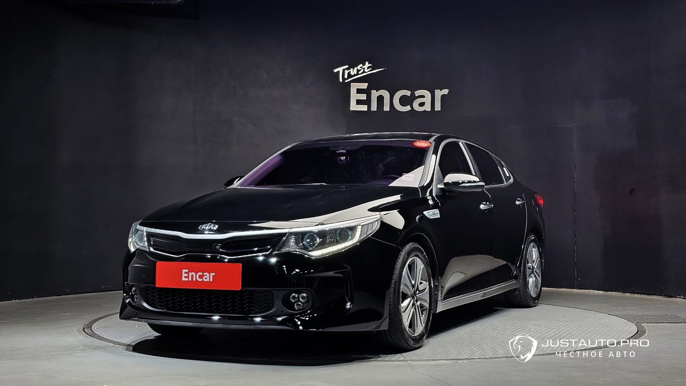 Автомобиль Kia K5