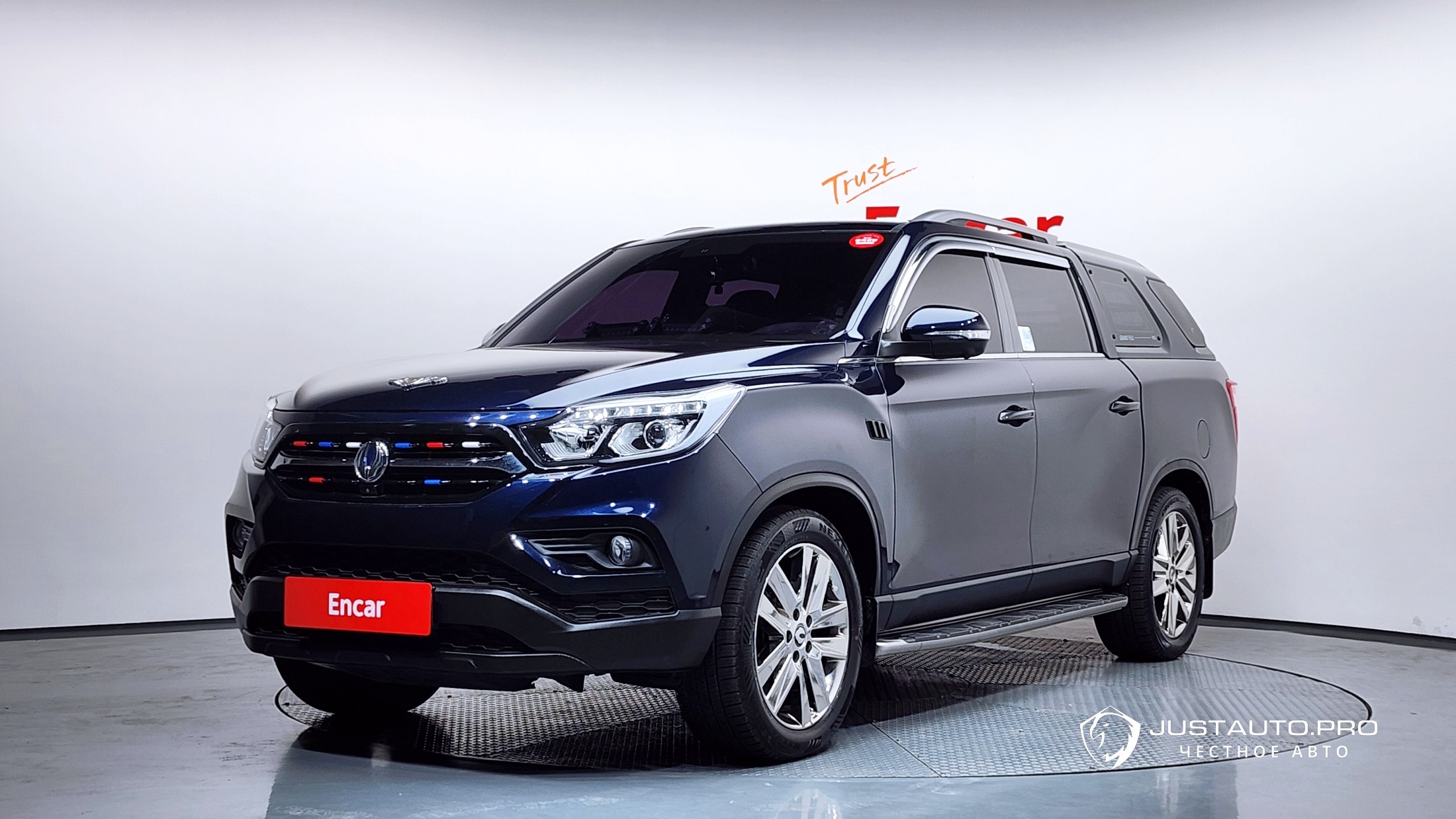 Автомобиль KG_Mobility_Ssangyong Rexton