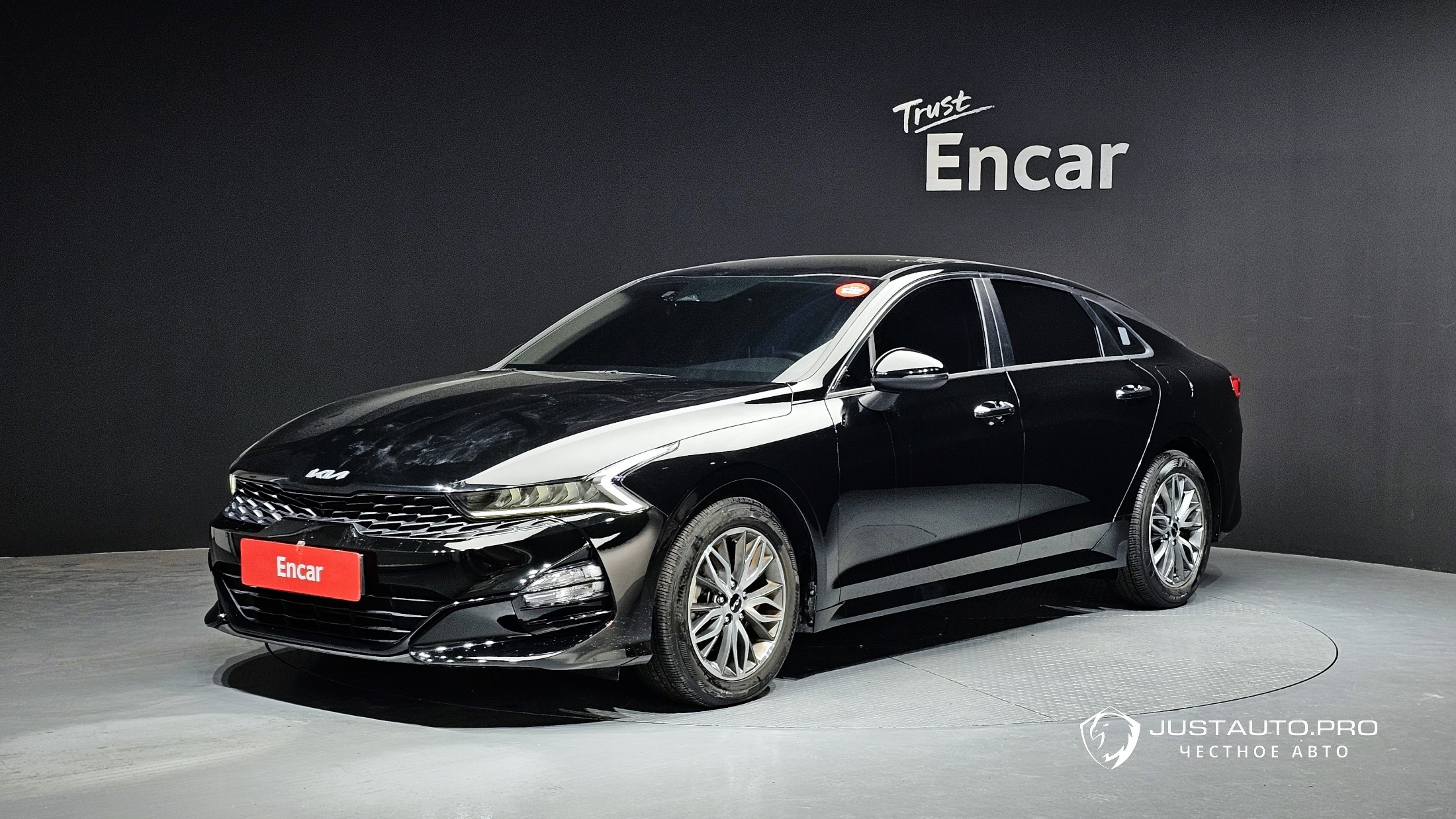 Автомобиль Kia K5