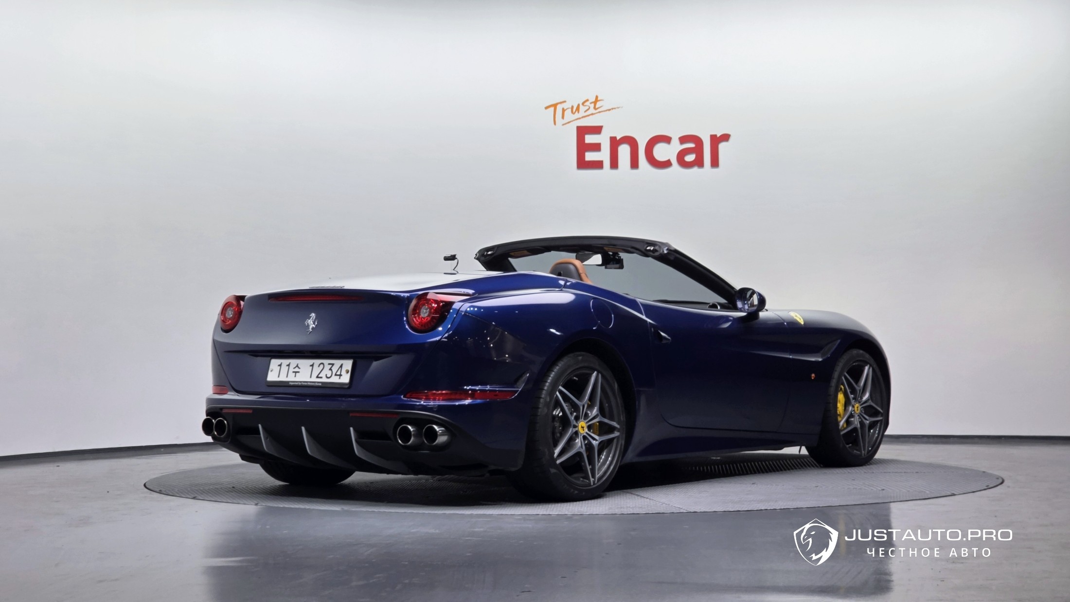 Автомобиль Ferrari California