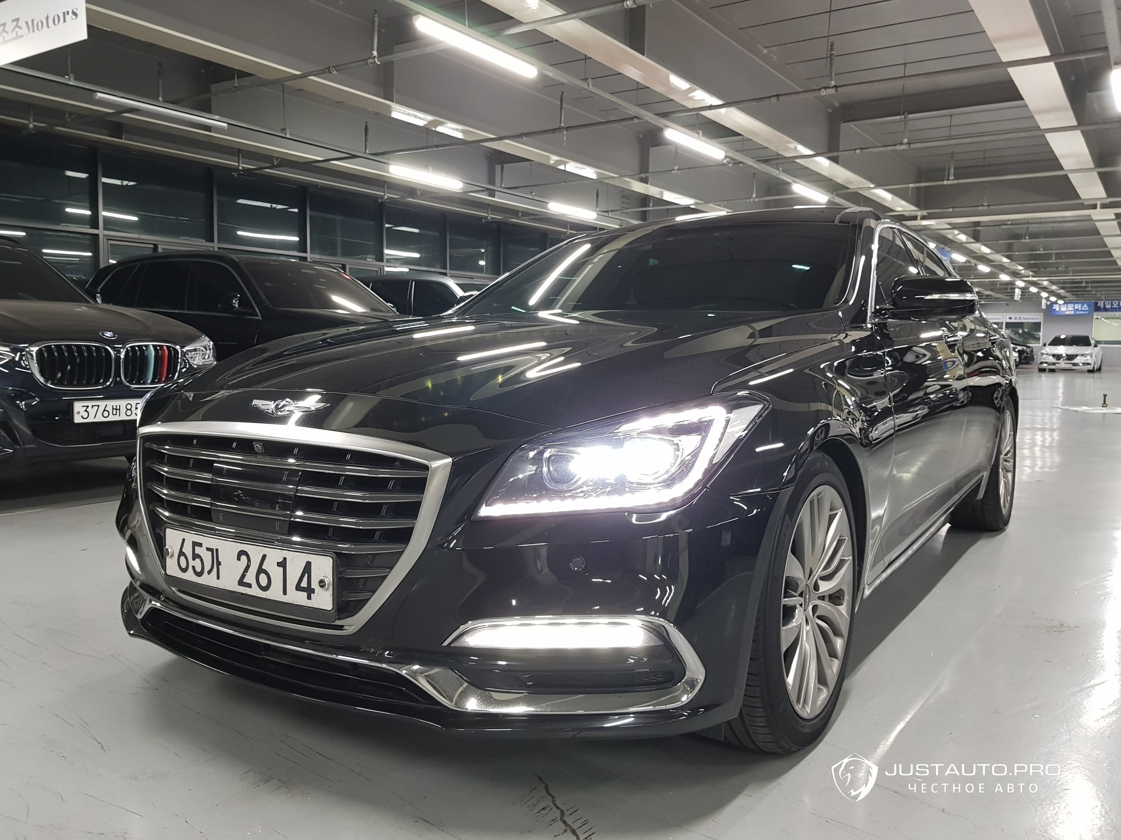 Автомобиль Genesis G80