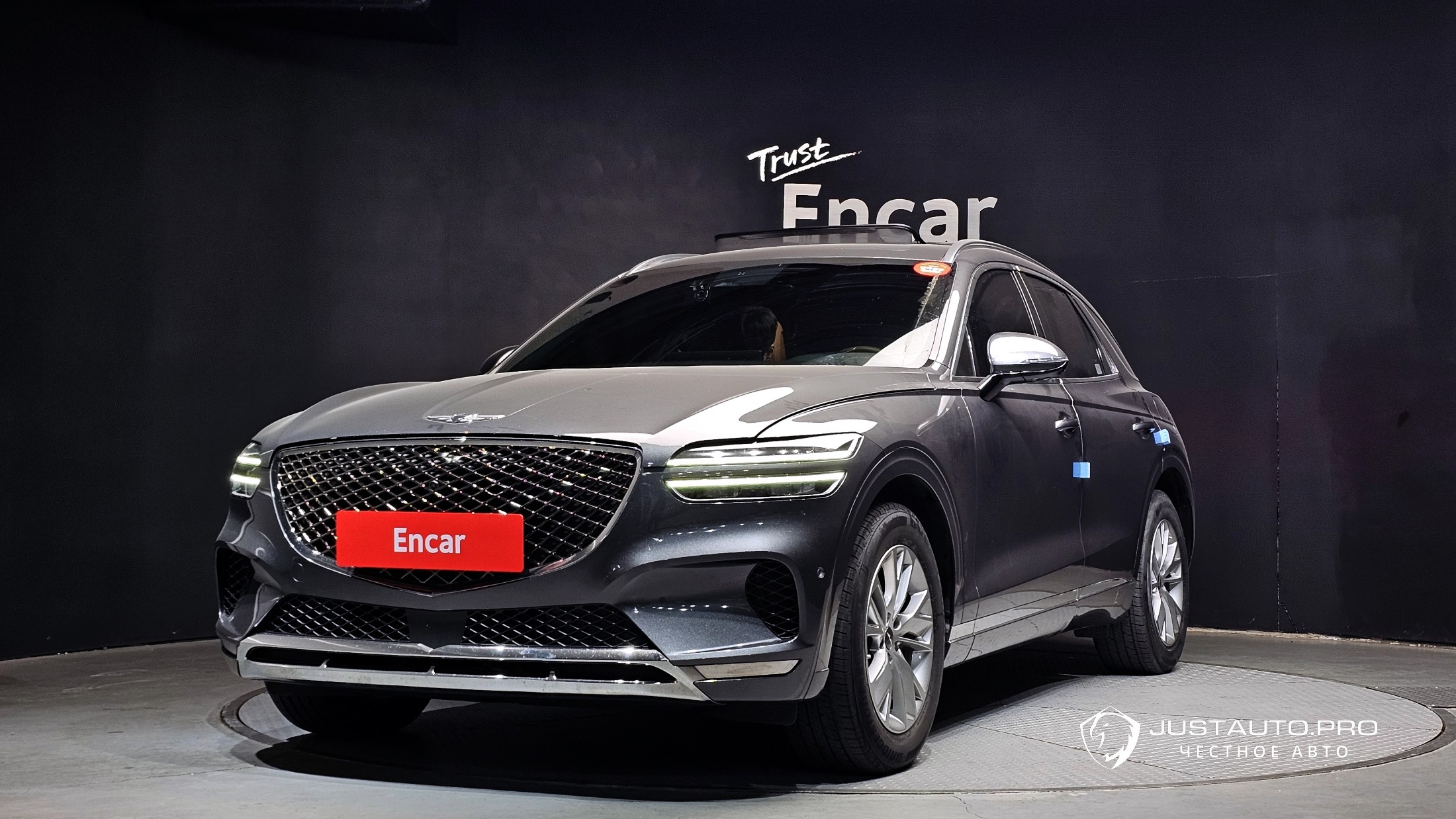 Автомобиль Genesis GV70