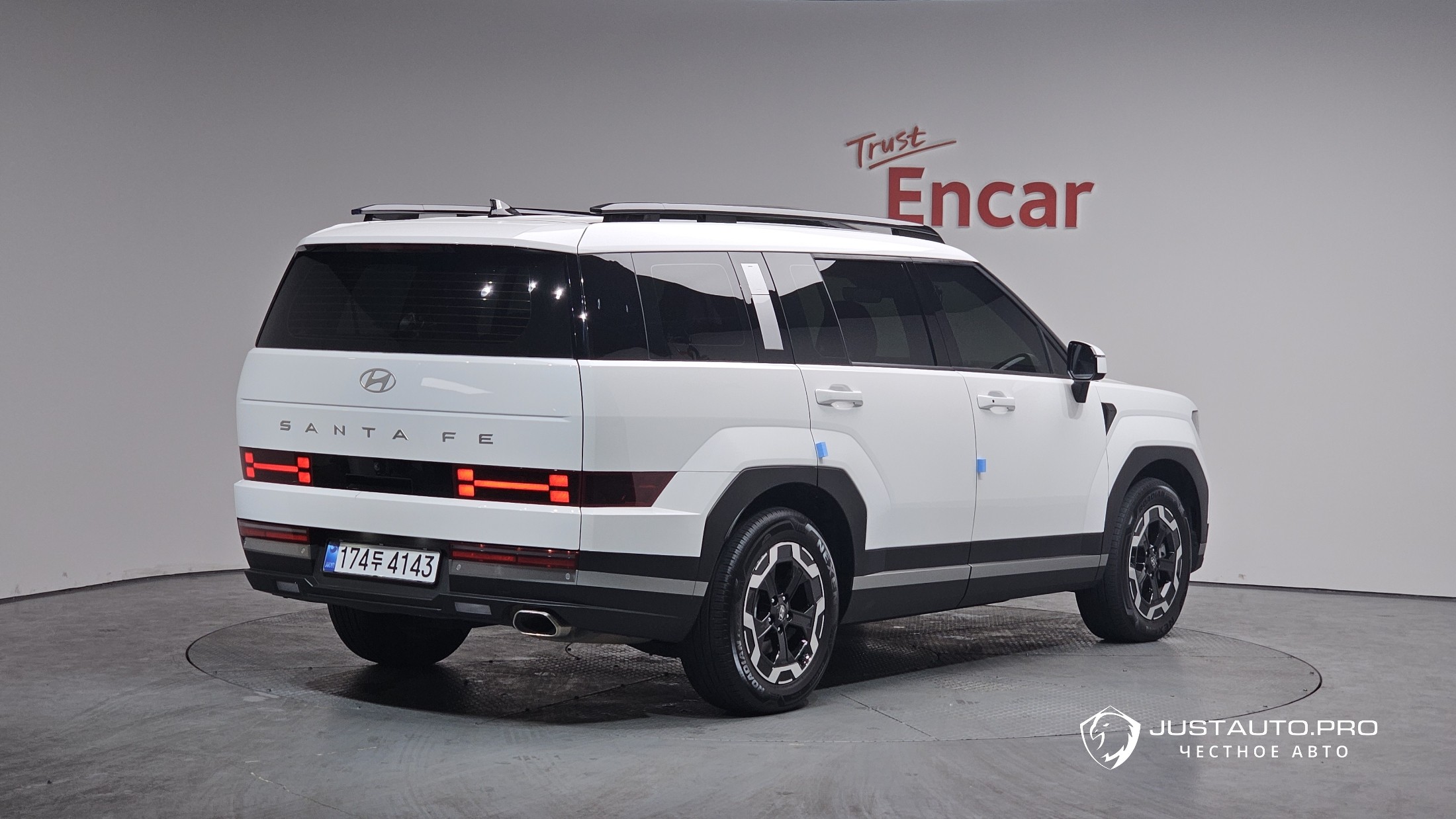 Автомобиль Hyundai Santafe