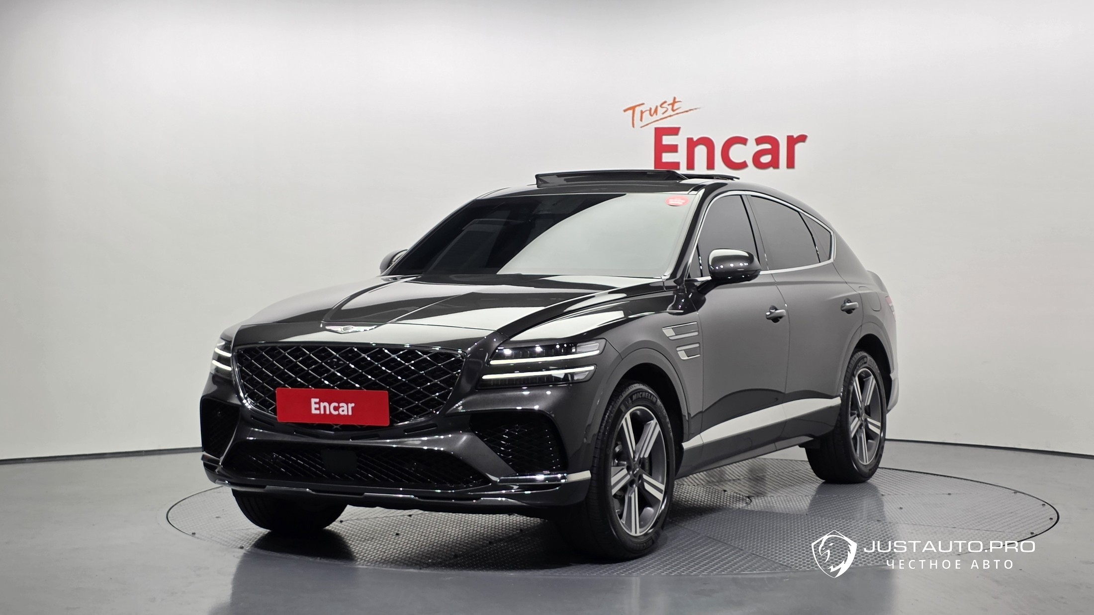 Автомобиль Genesis GV80