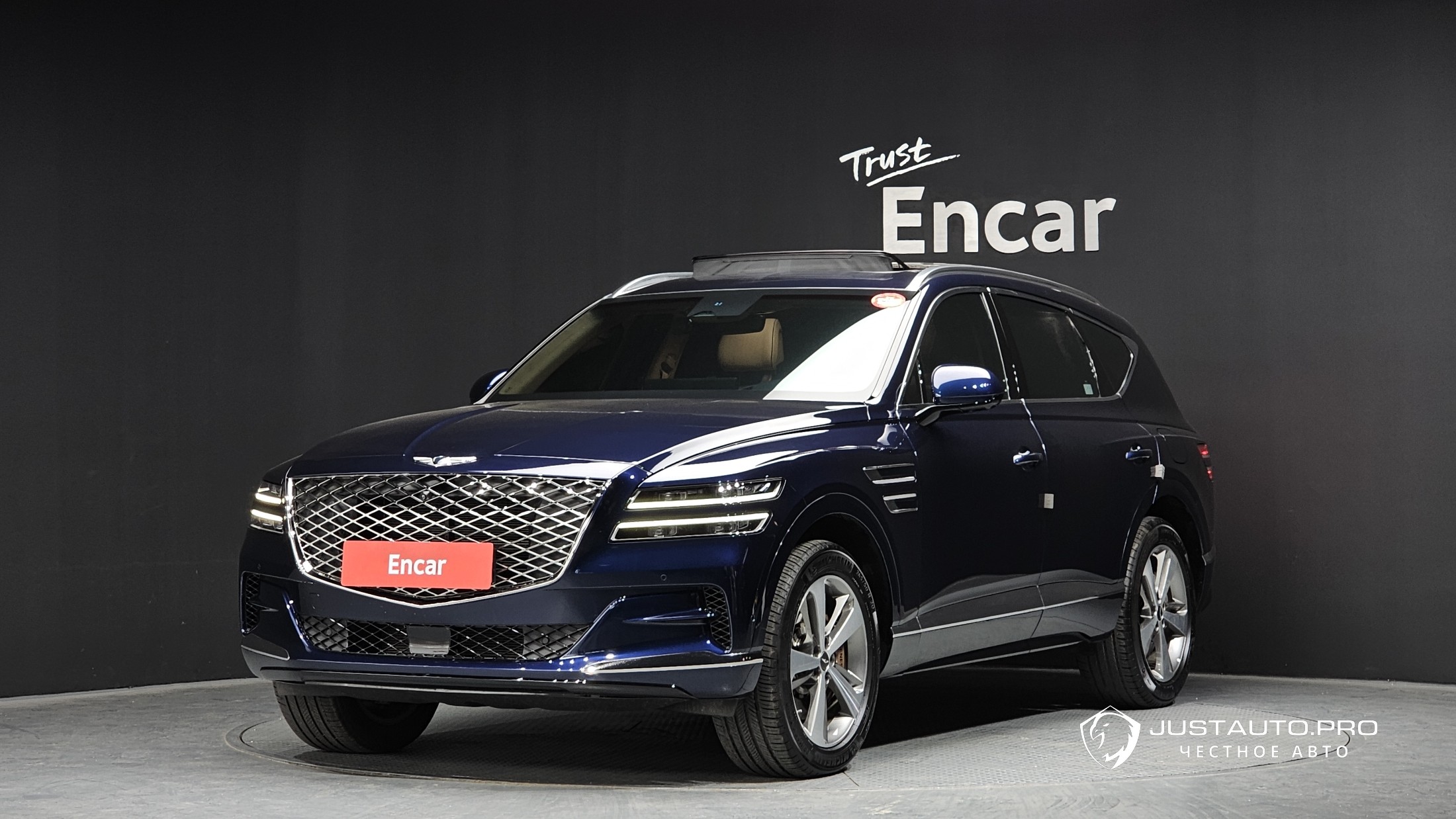 Автомобиль Genesis GV80