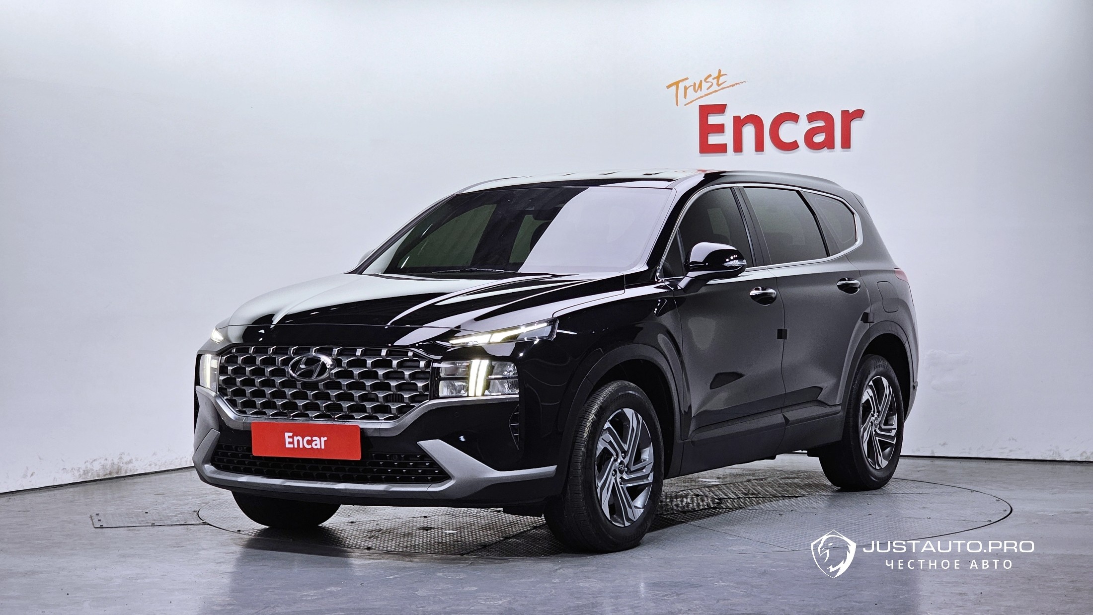 Автомобиль Hyundai Santafe