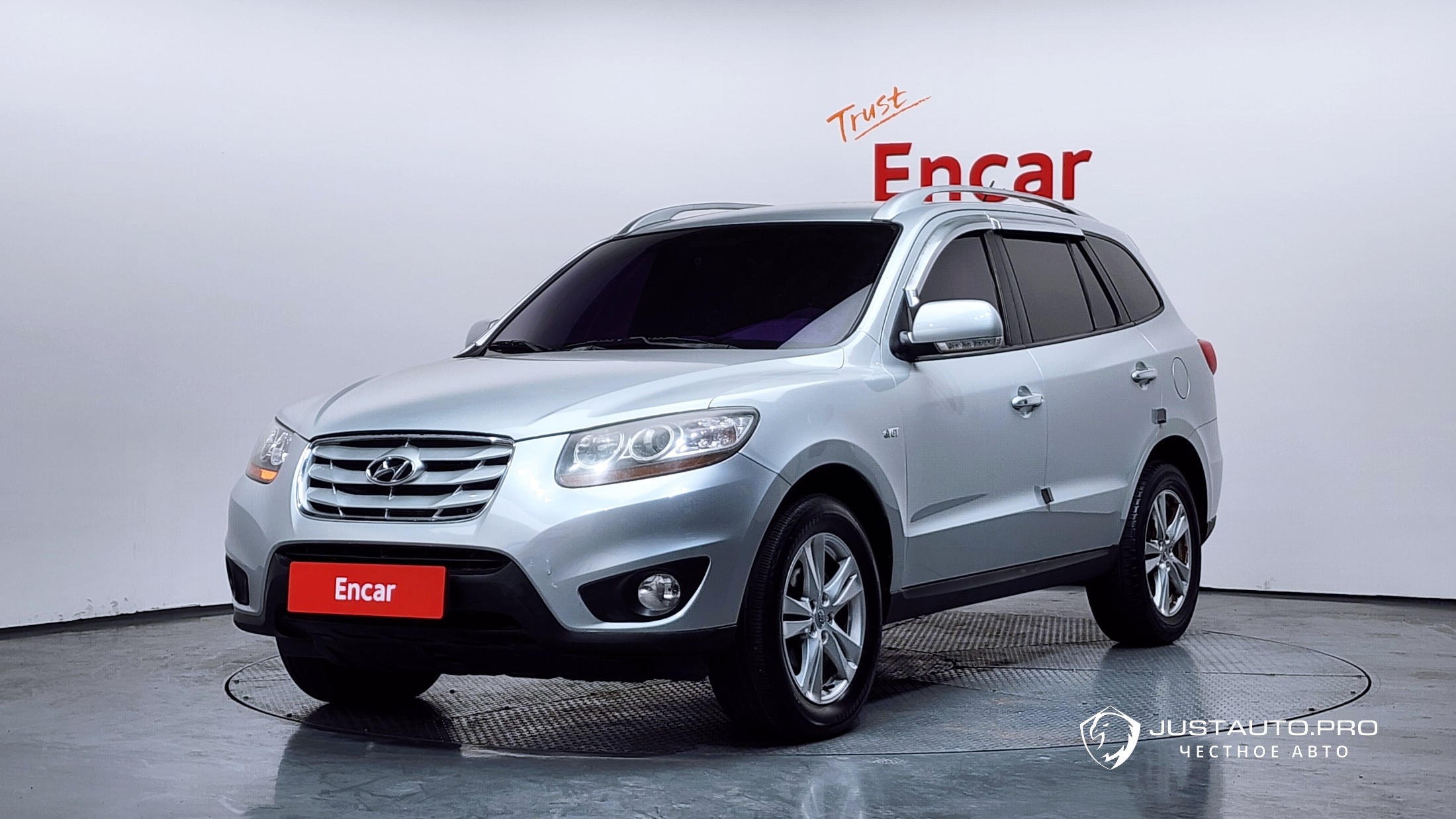 Автомобиль Hyundai Santafe