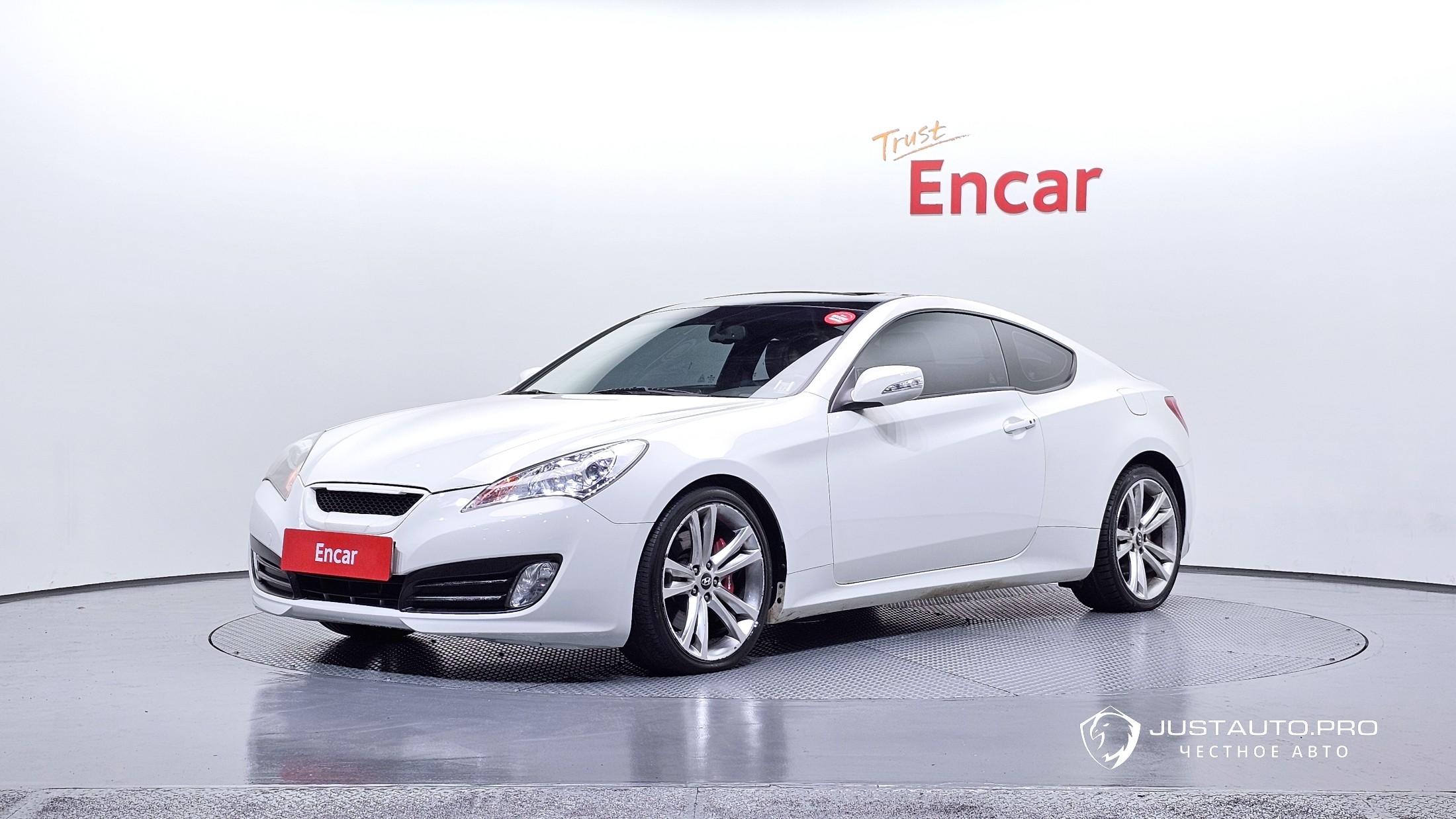 Автомобиль Hyundai Genesis