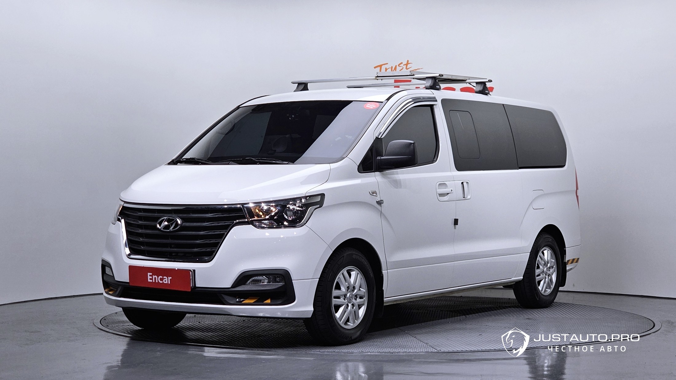 Автомобиль Hyundai Starex