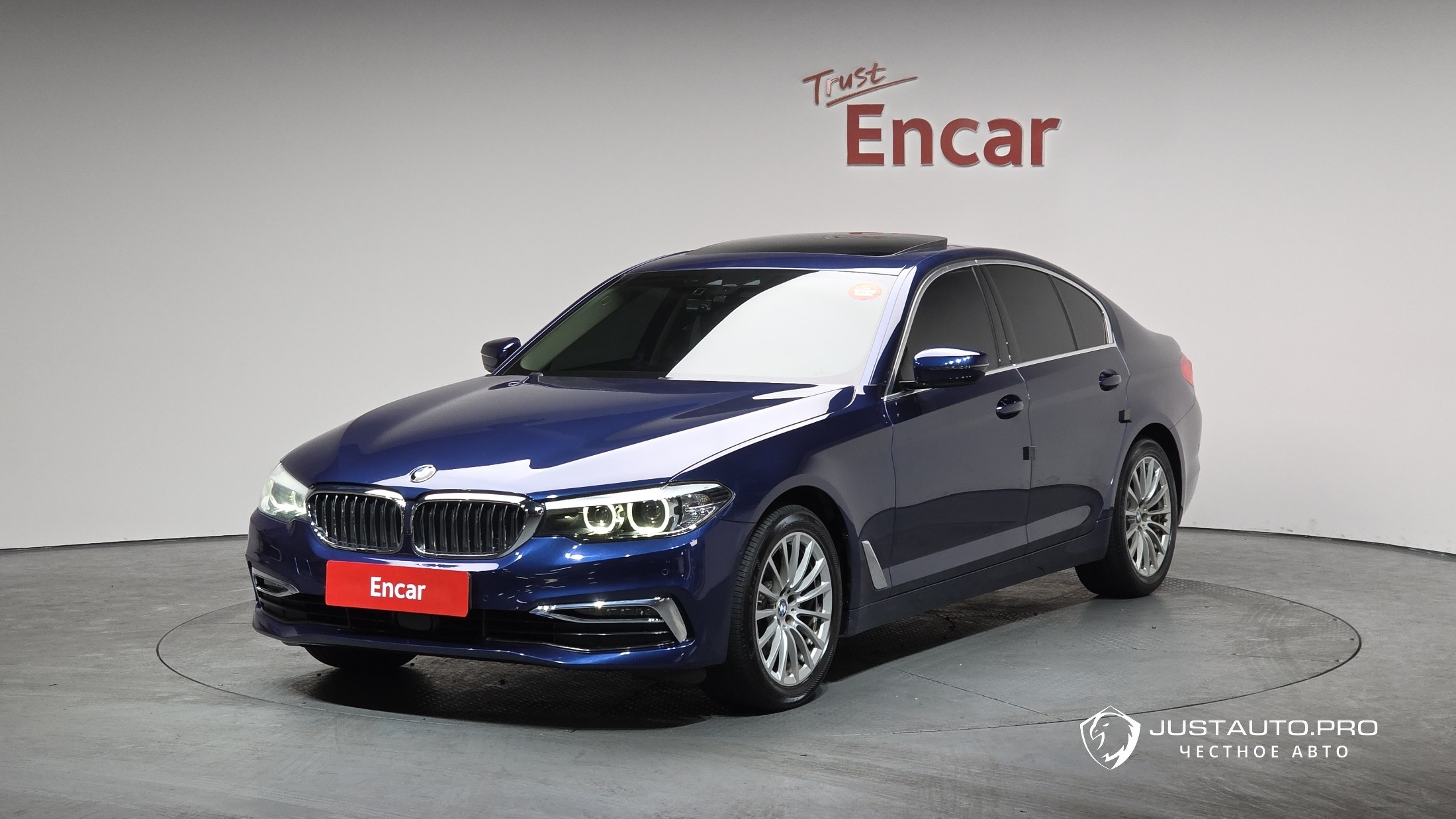 Автомобиль BMW 5-Series