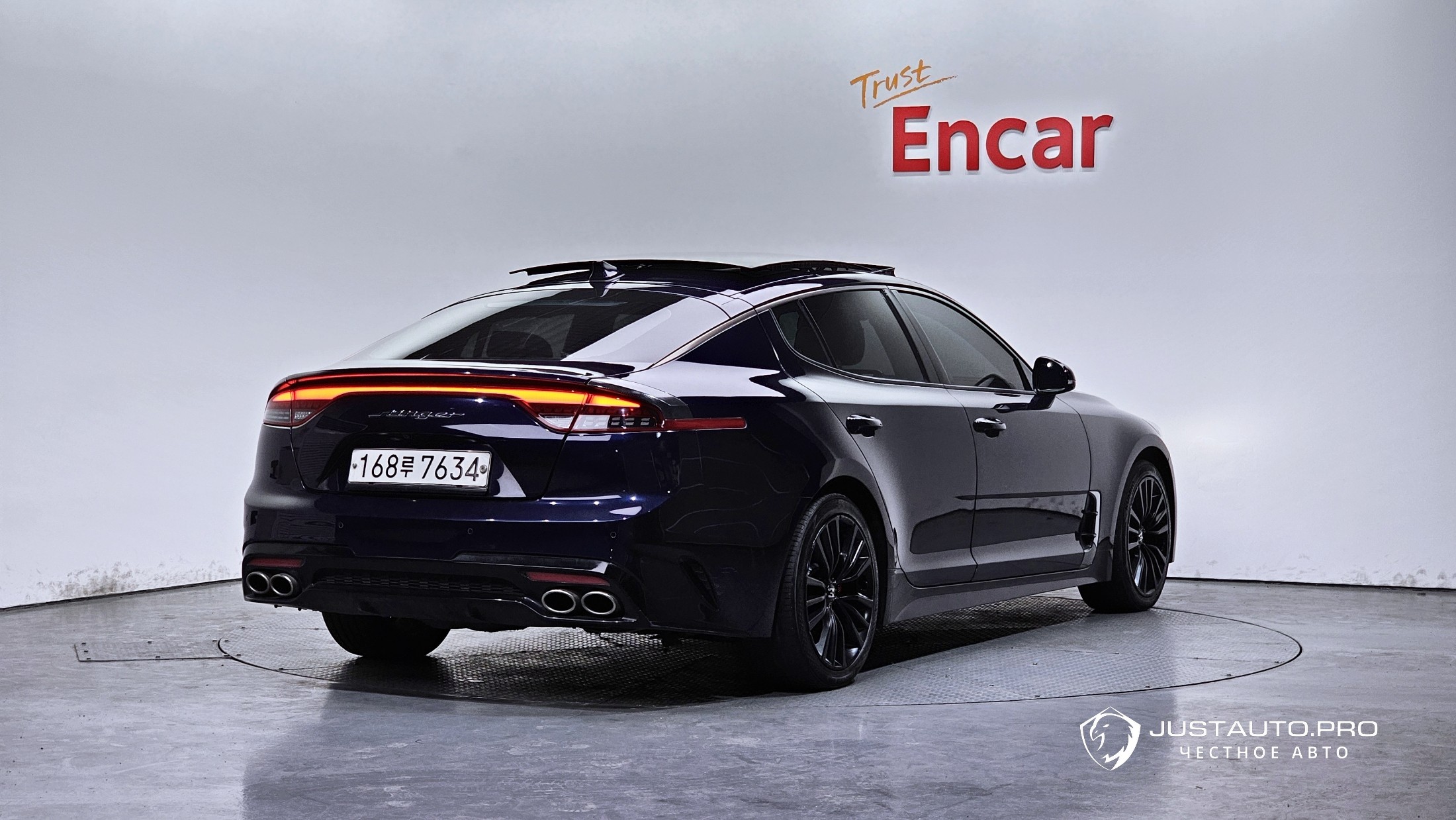 Автомобиль Kia Stinger