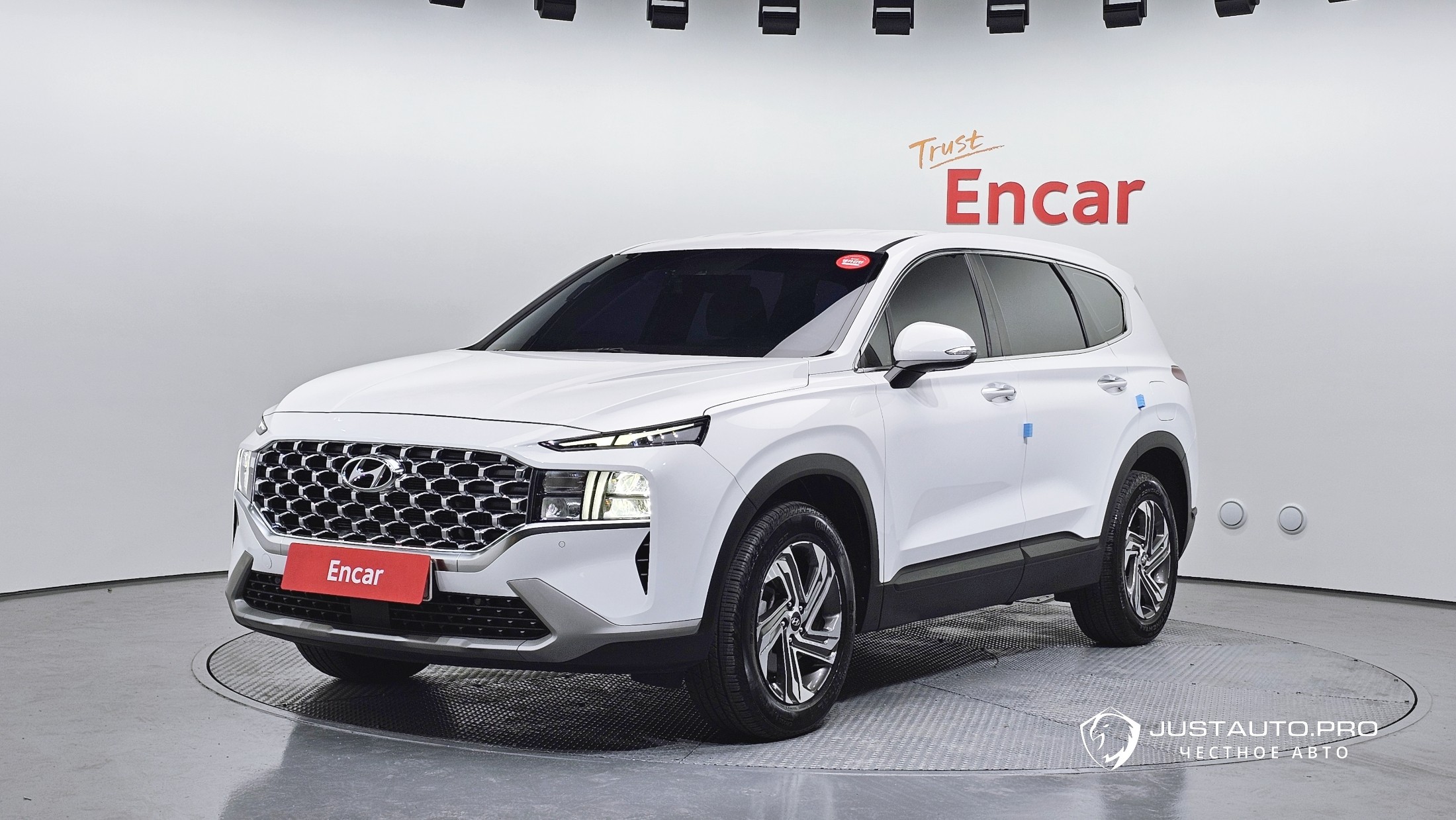 Автомобиль Hyundai Santafe