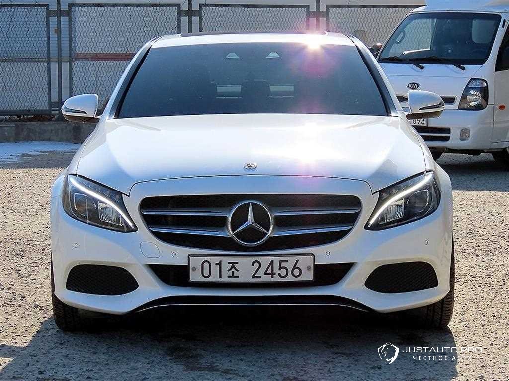 Автомобиль Mercedes-Benz C-Class
