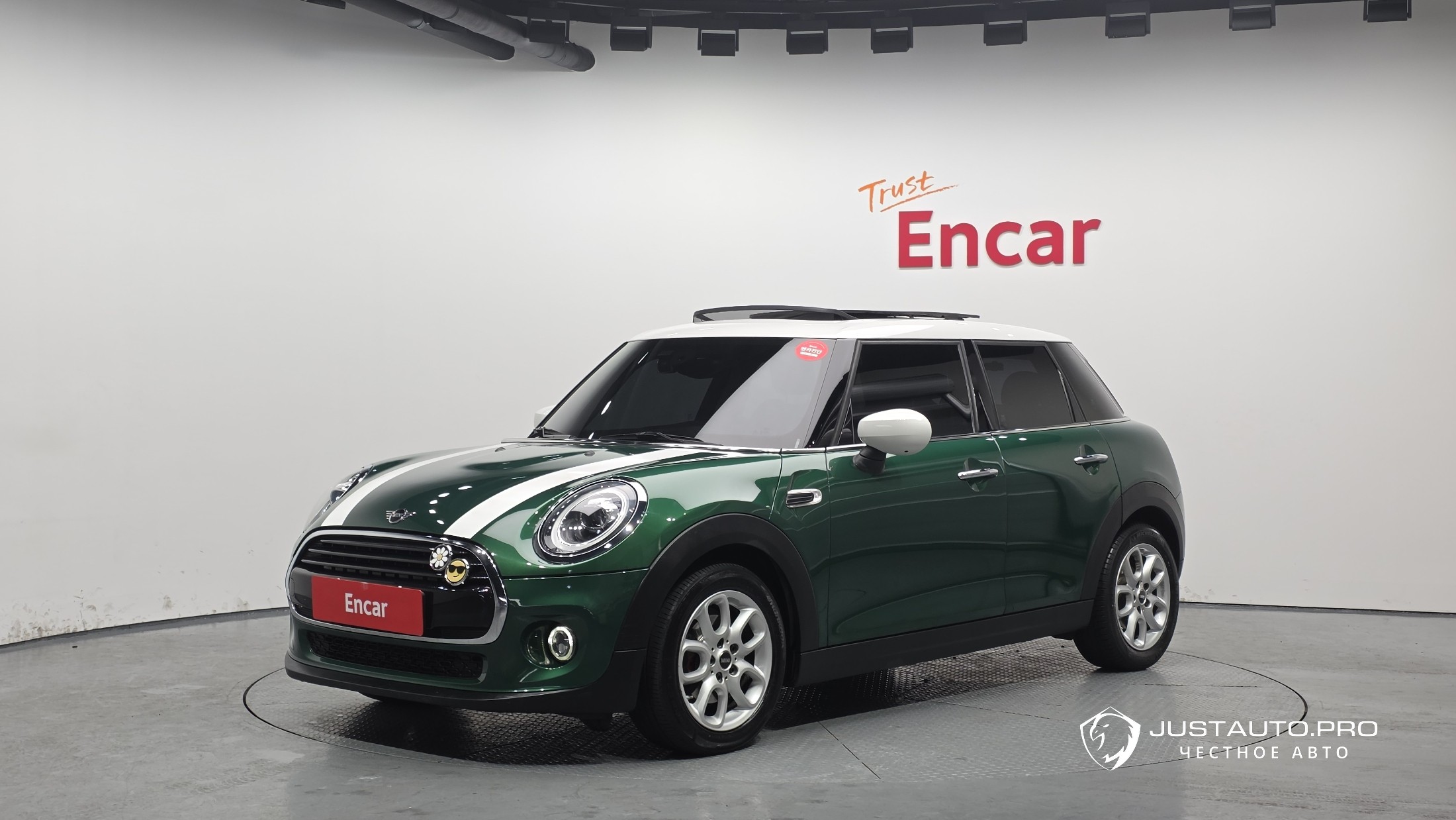 Автомобиль Mini Cooper