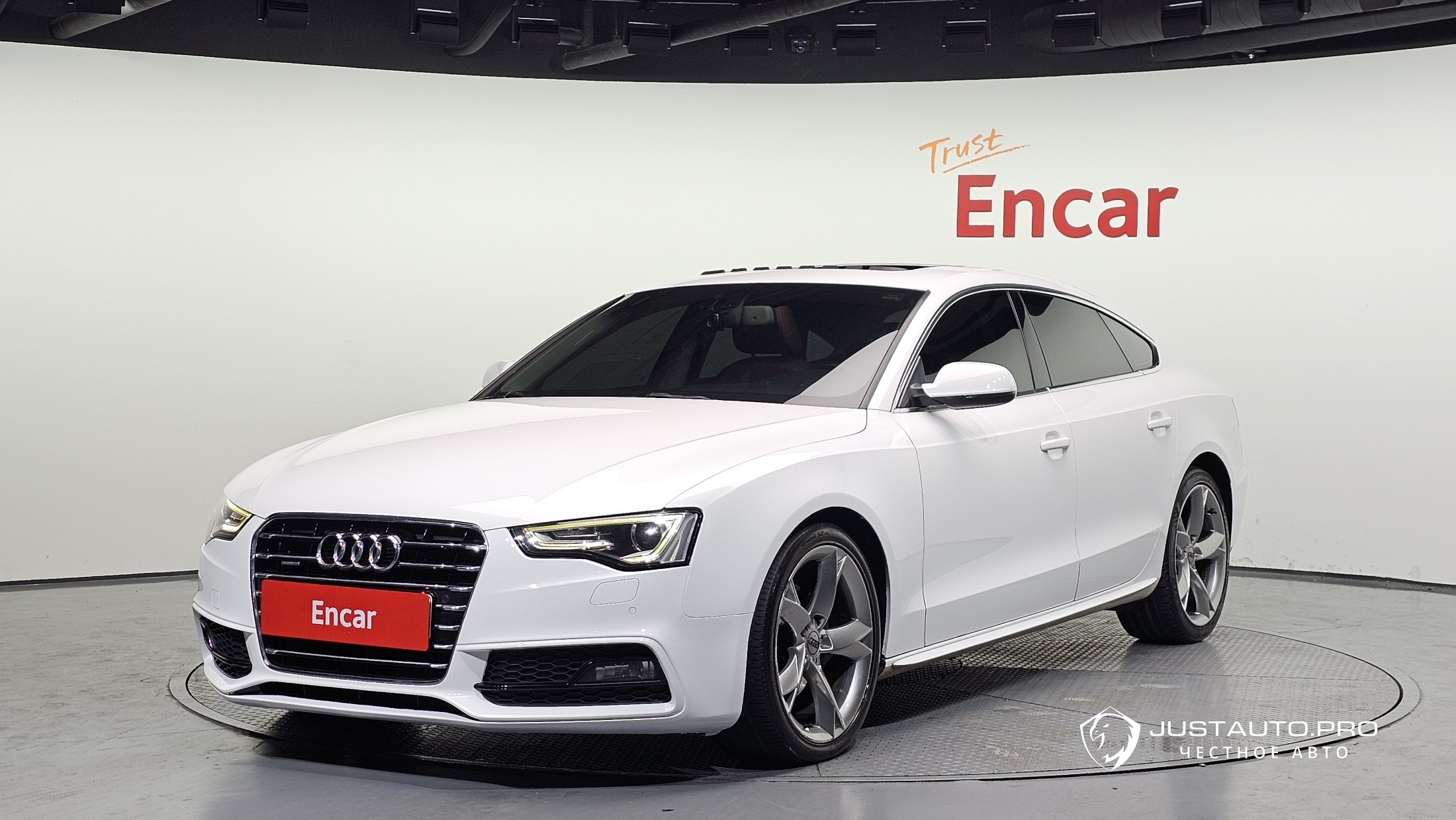 Автомобиль Audi A5