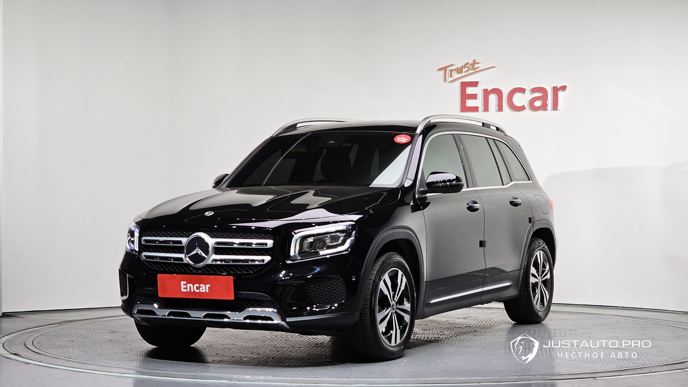 Автомобиль Mercedes-Benz GLB-Class