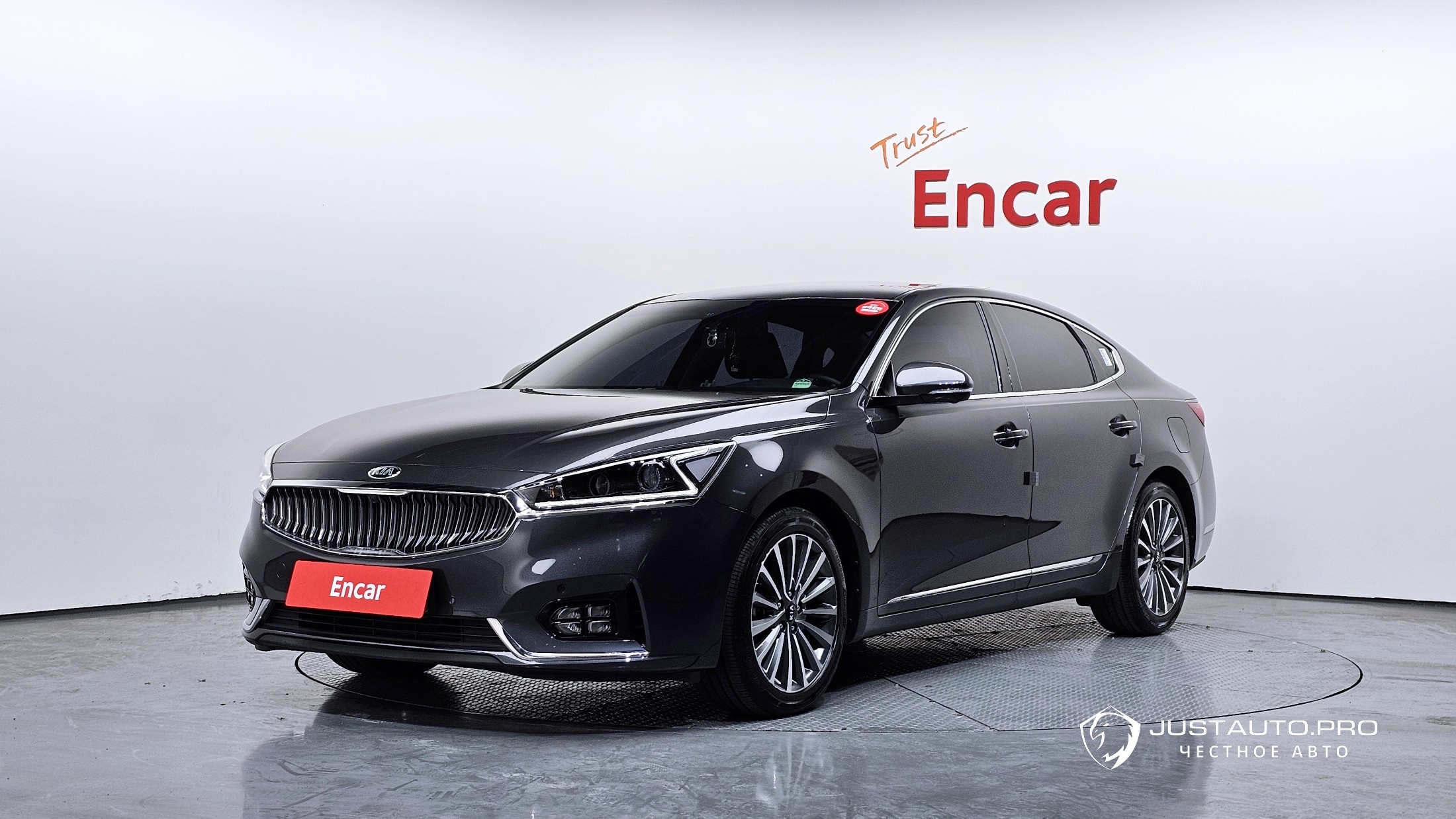 Автомобиль Kia K7