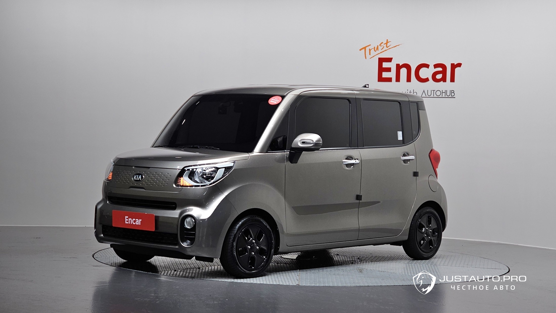 Автомобиль Kia RAY