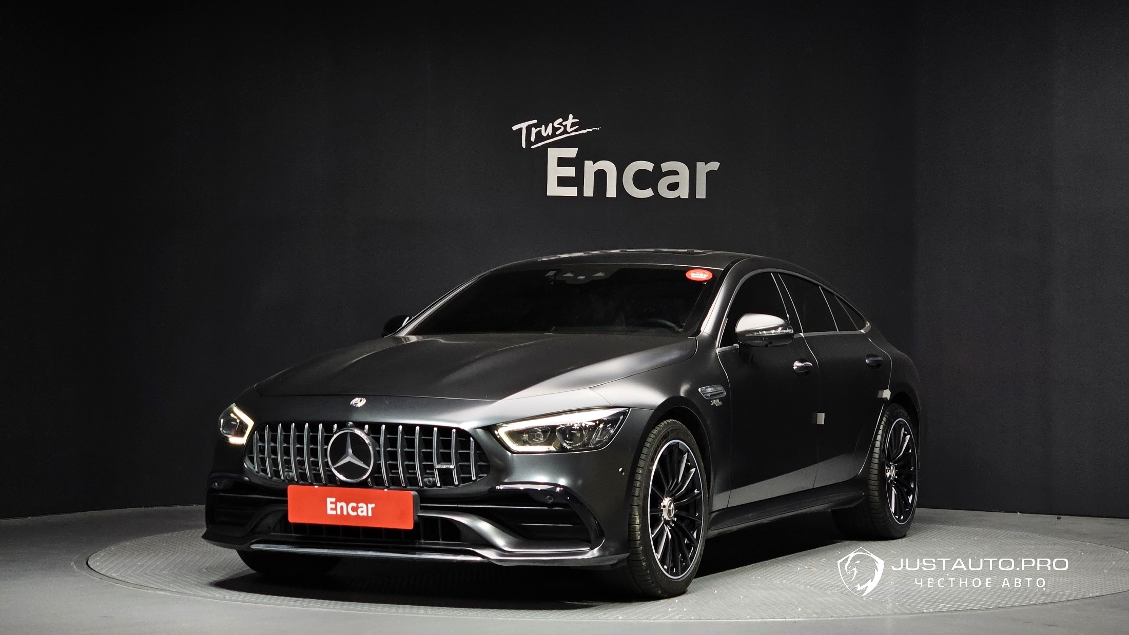 Автомобиль Mercedes-Benz AMG GT