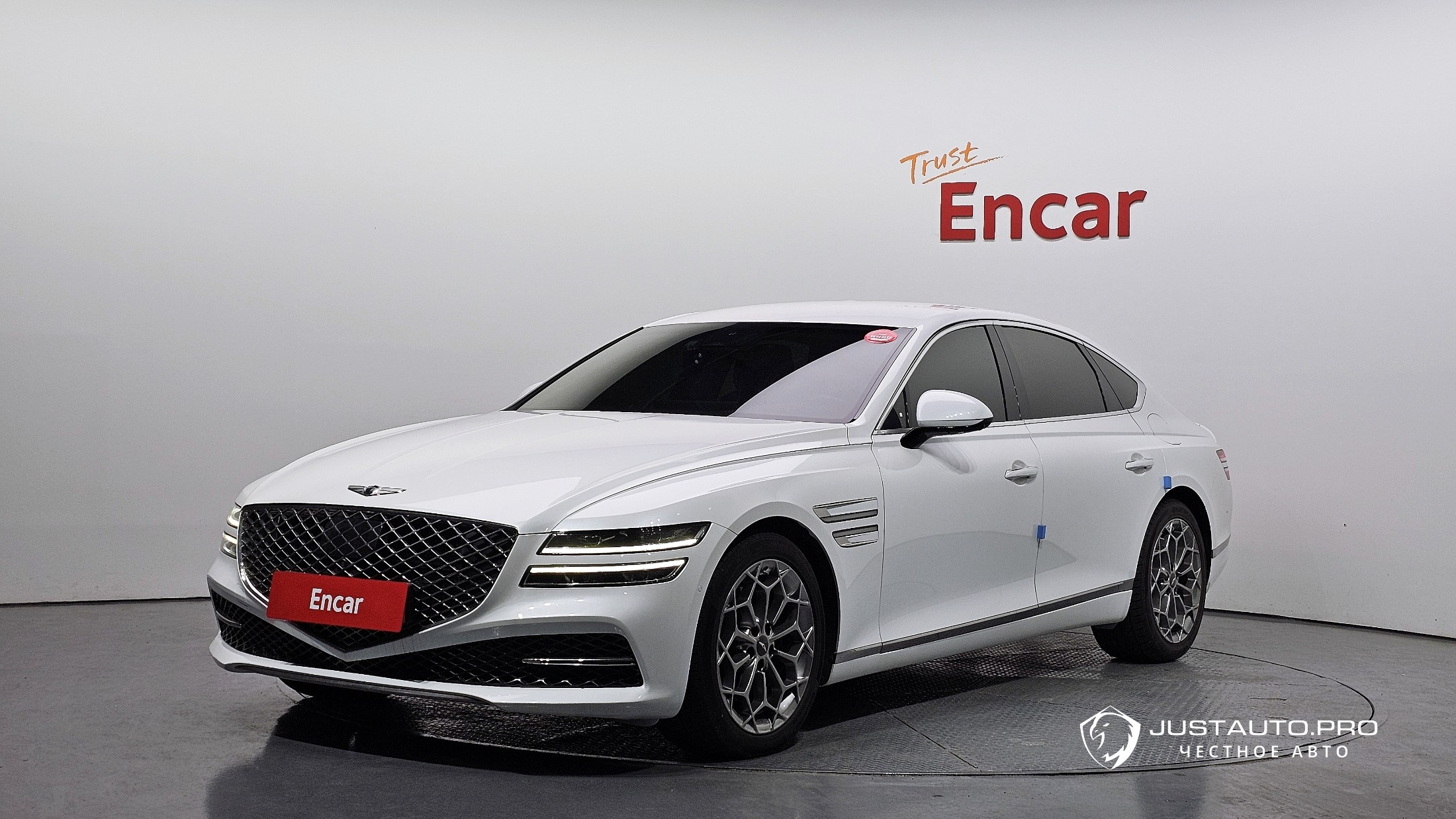 Автомобиль Genesis G80