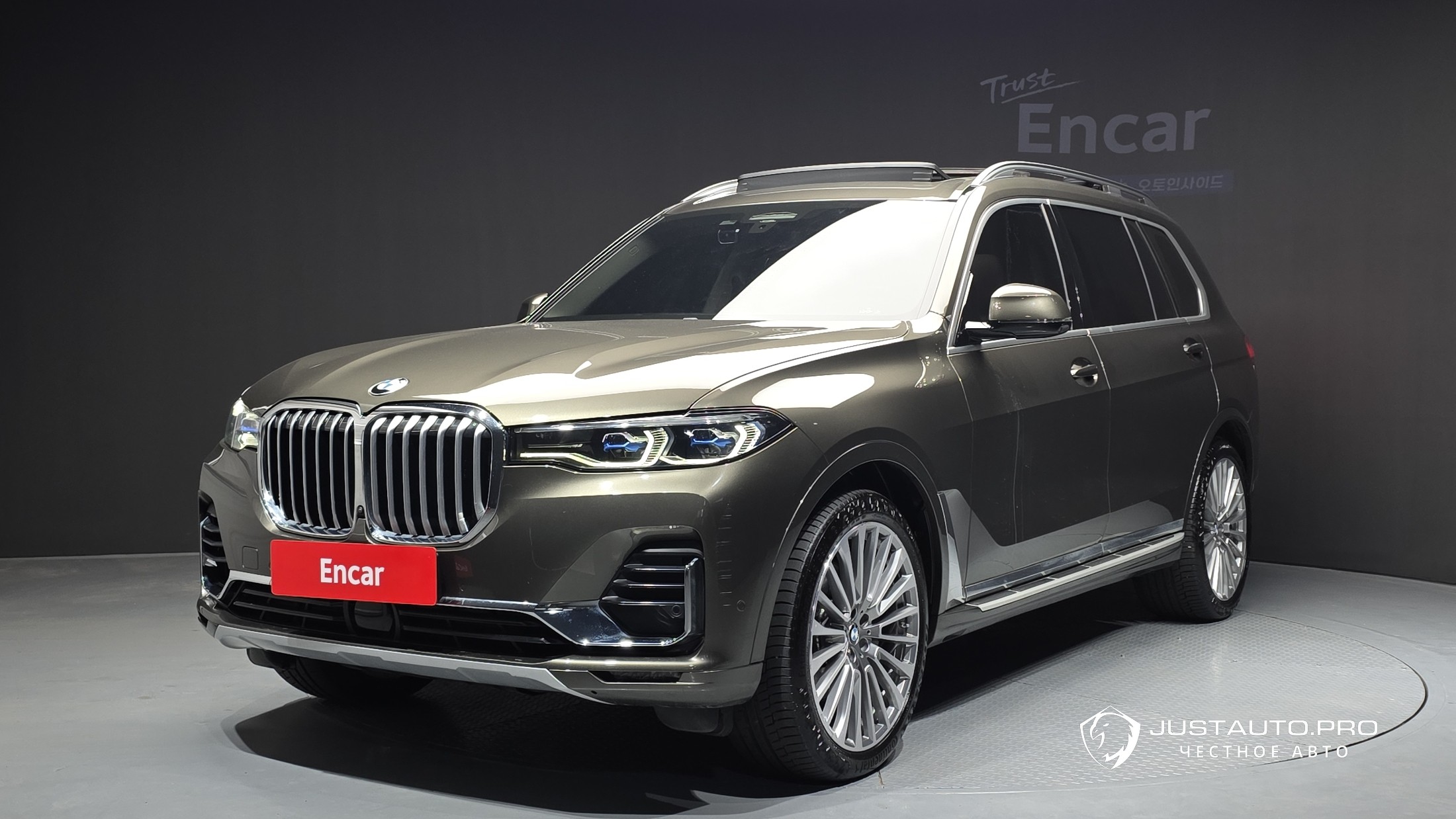Автомобиль BMW X7