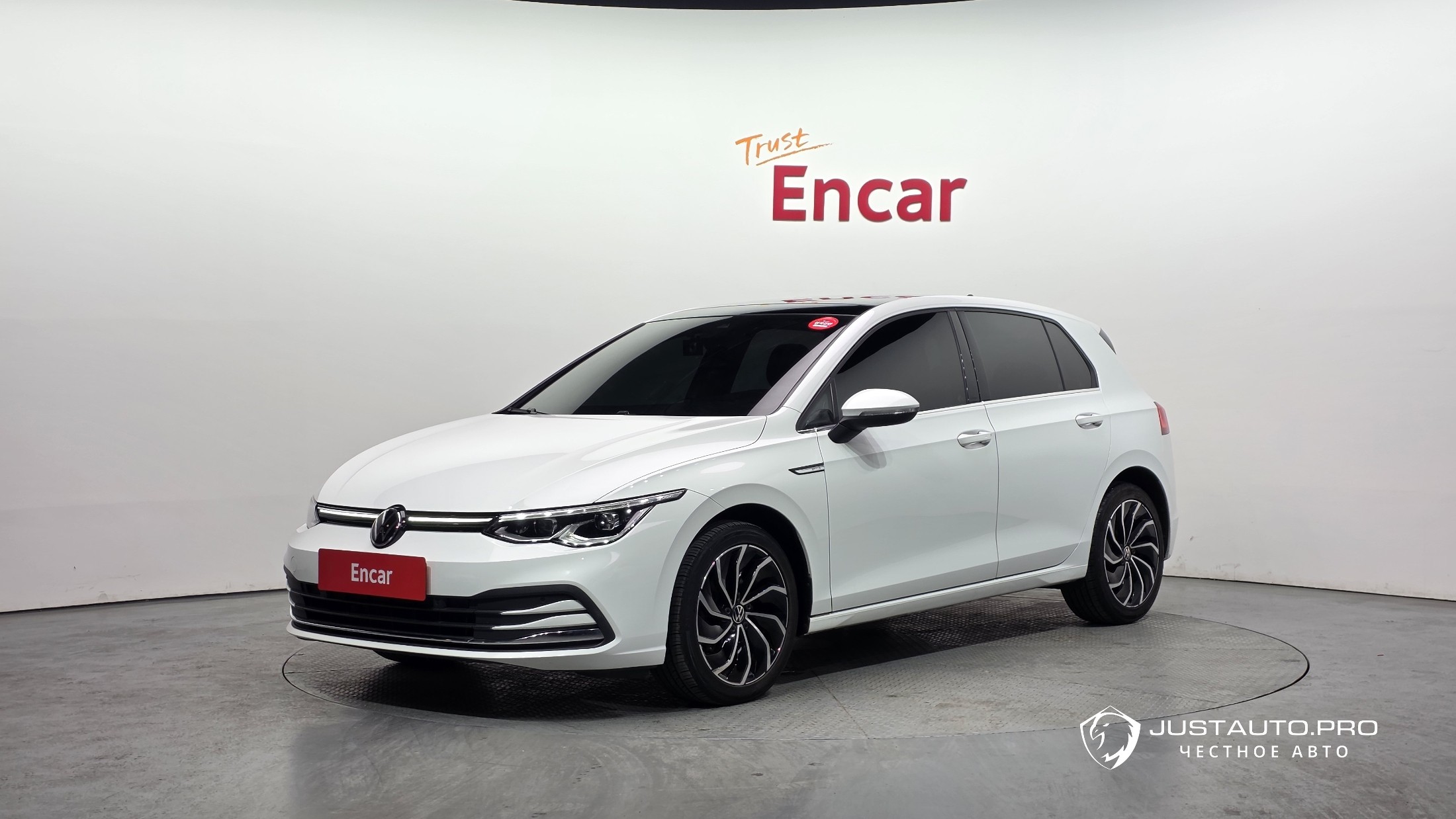Автомобиль Volkswagen Golf