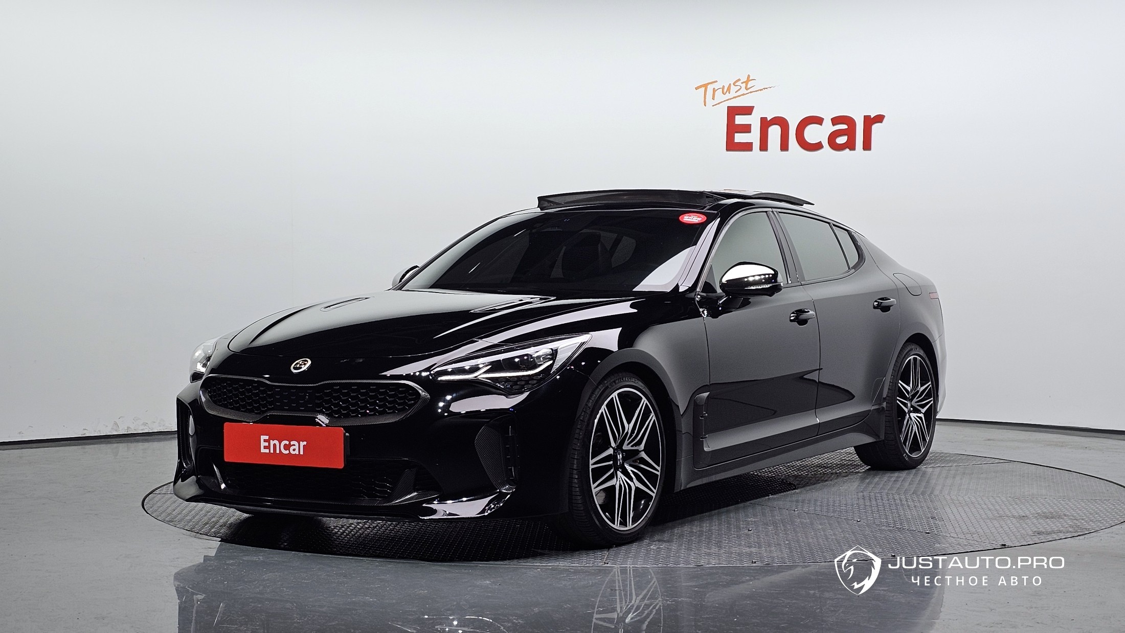 Автомобиль Kia Stinger