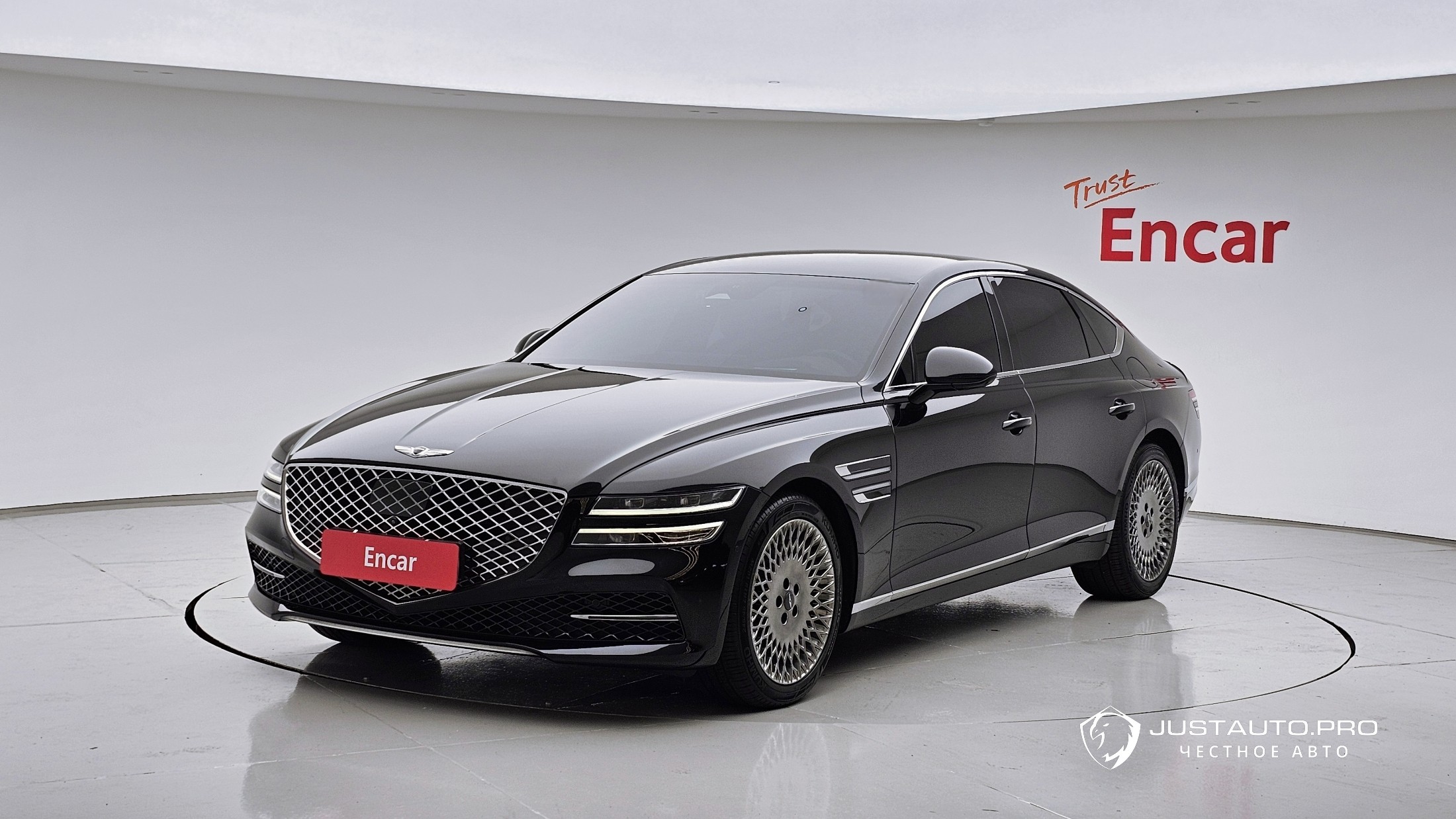 Автомобиль Genesis G80