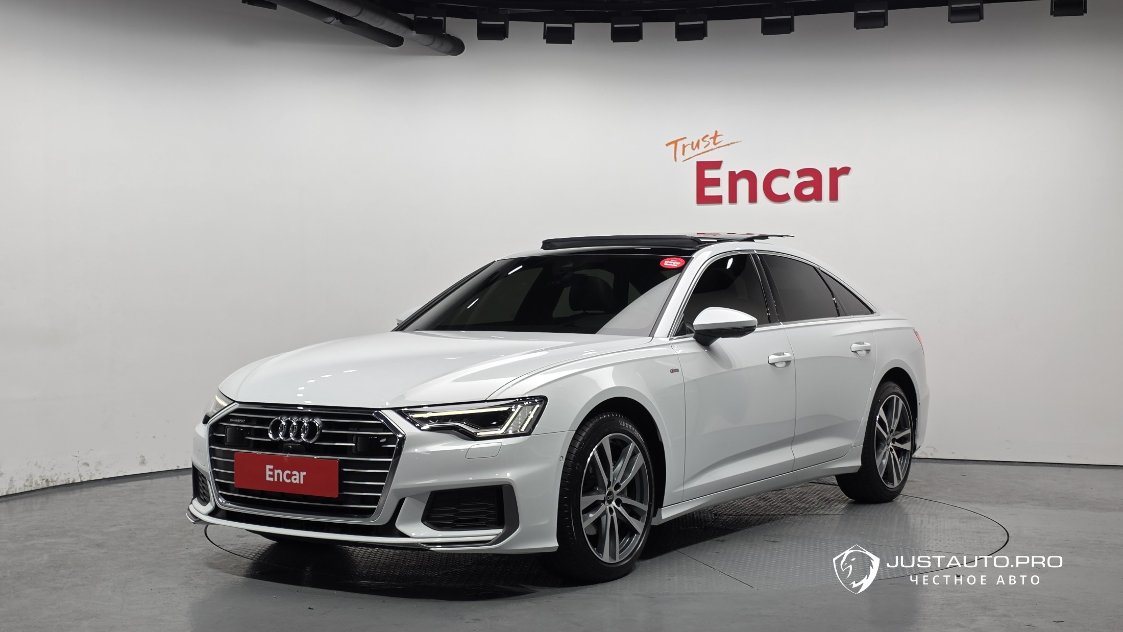 Автомобиль Audi A6