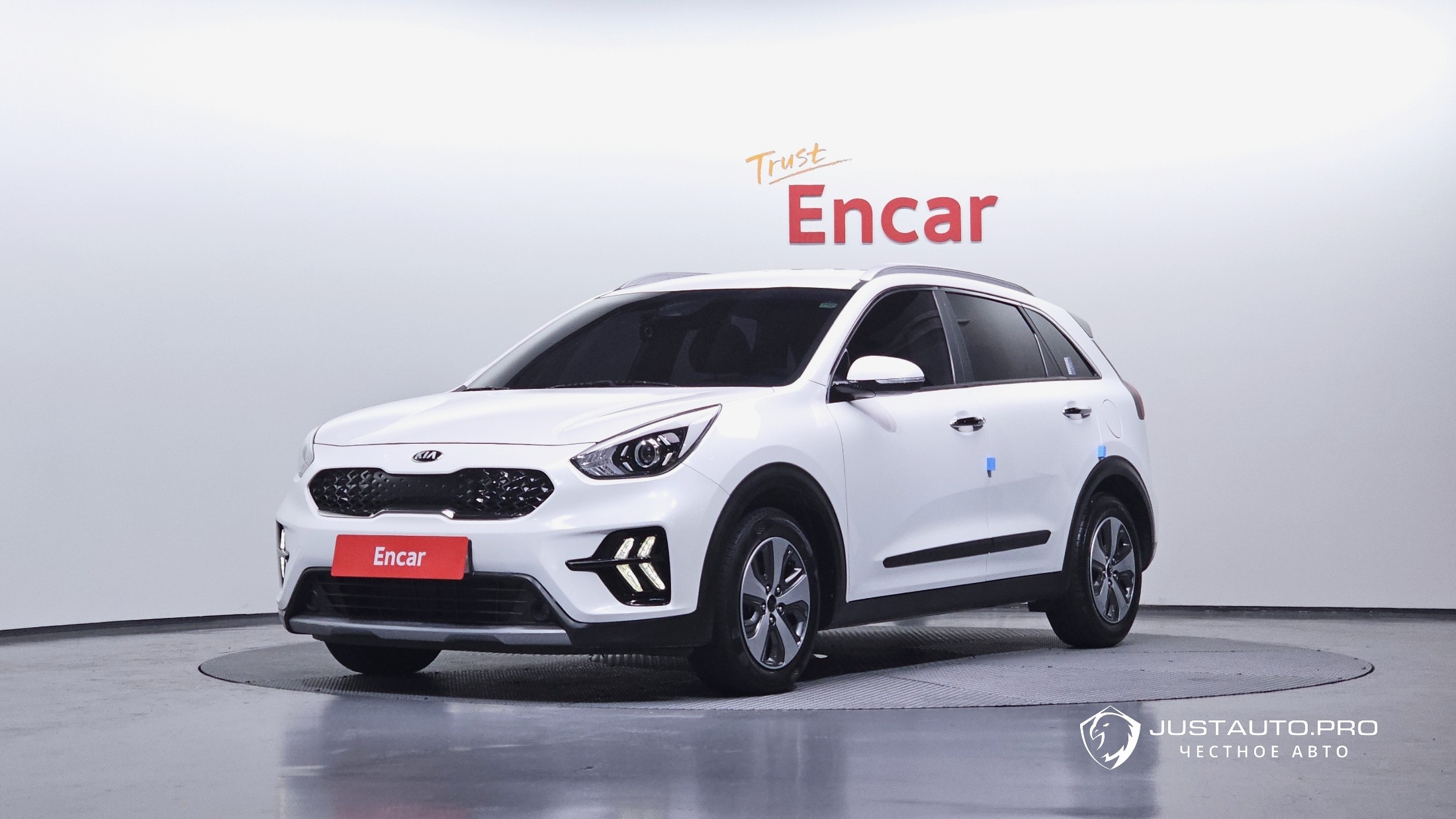 Автомобиль Kia Niro