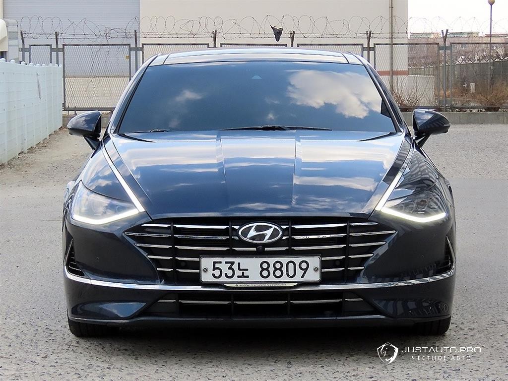 Автомобиль Hyundai Sonata