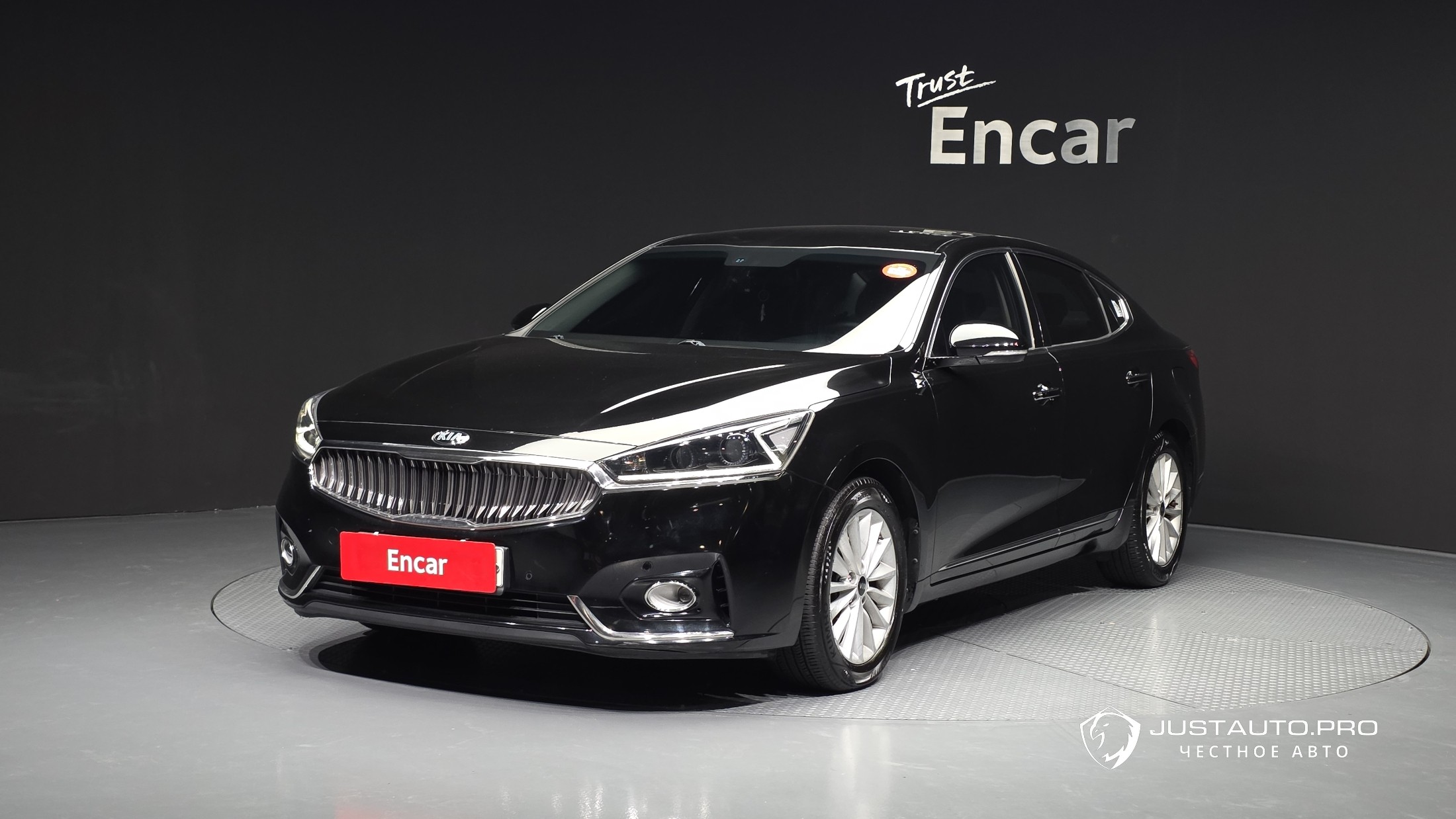 Автомобиль Kia K7