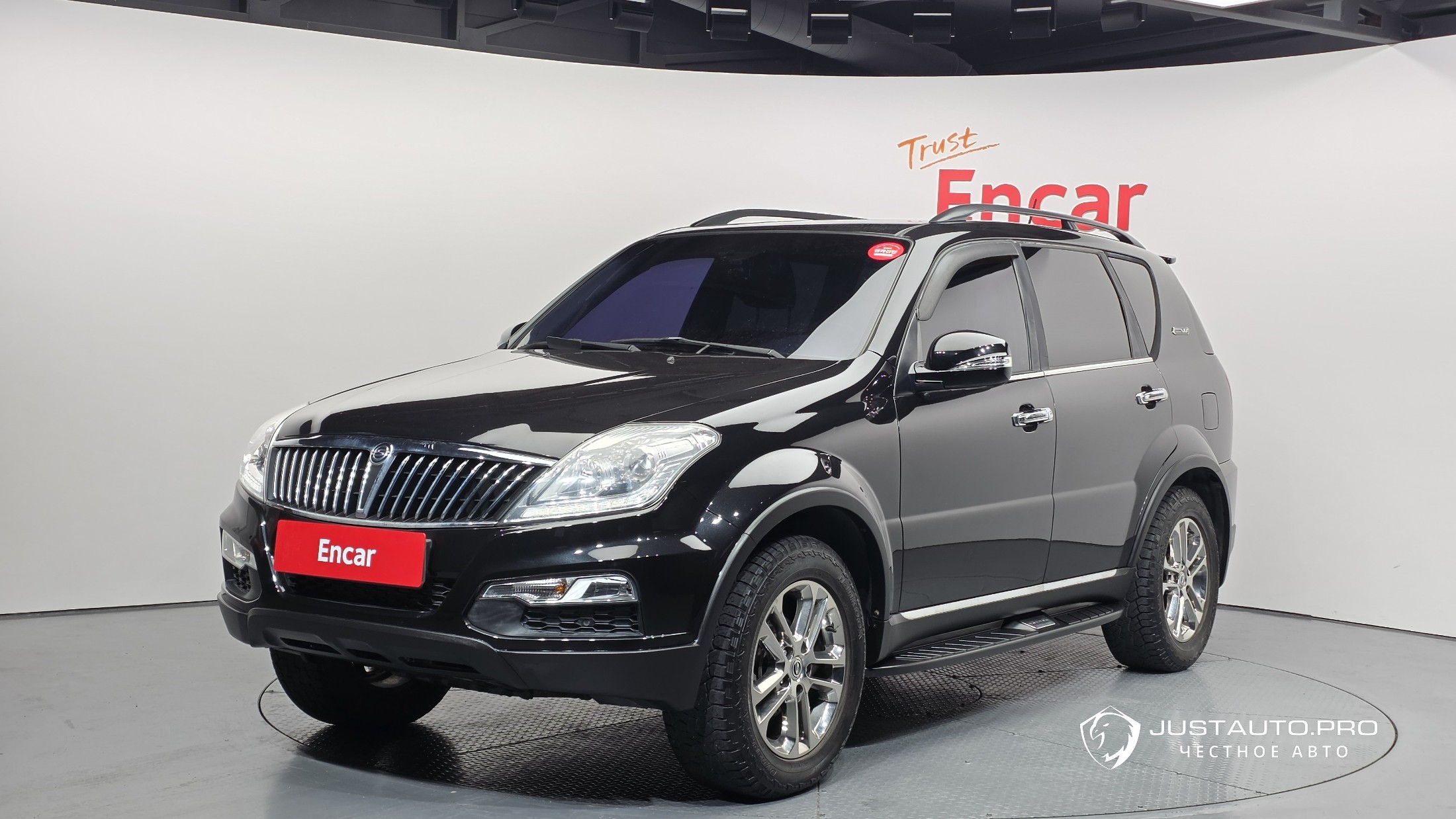 Автомобиль KG_Mobility_Ssangyong Rexton