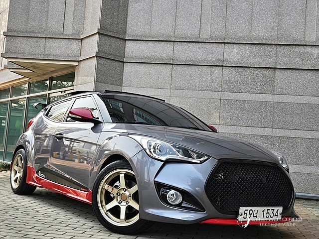 Автомобиль Hyundai Veloster