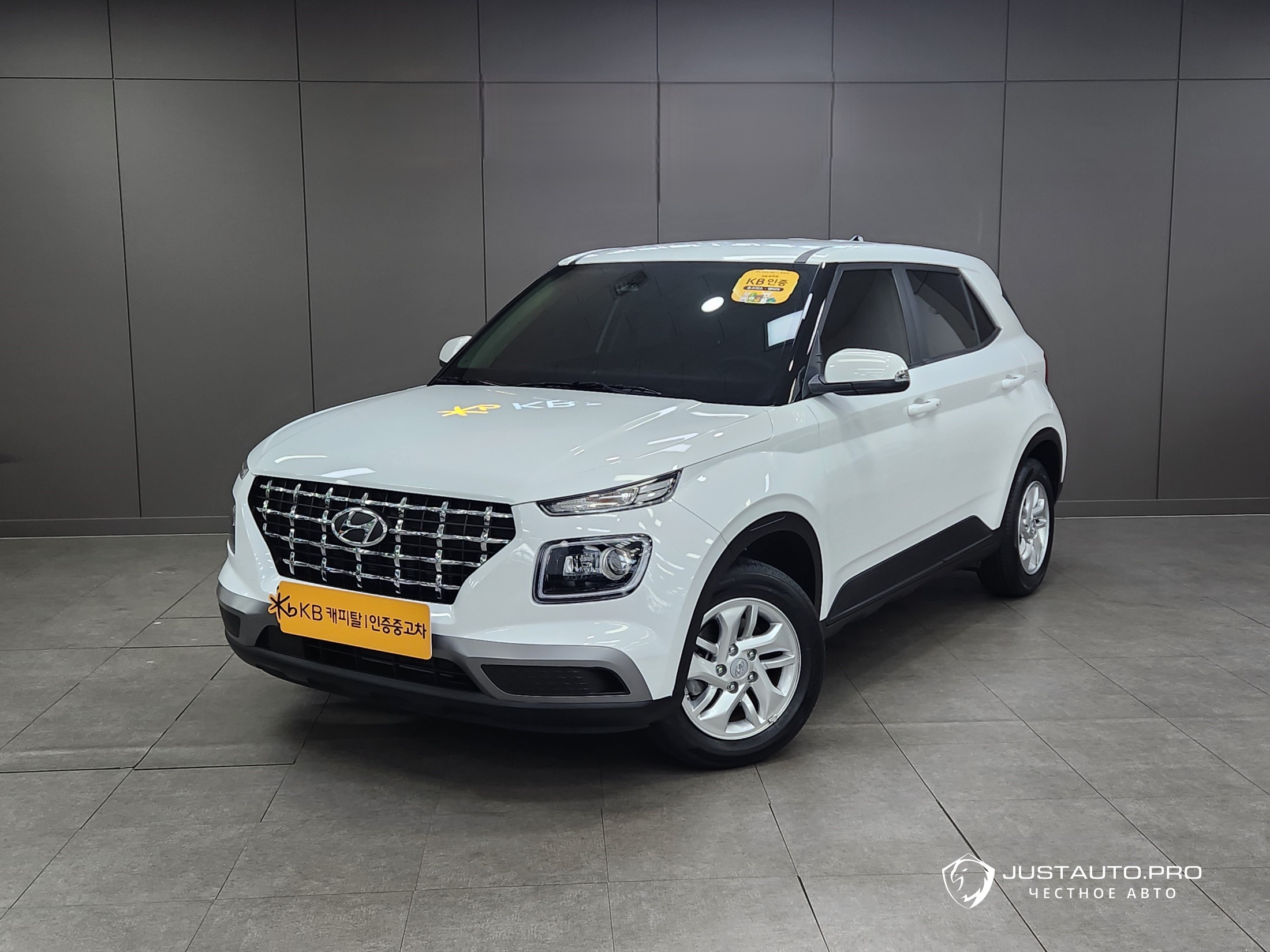 Автомобиль Hyundai Venue