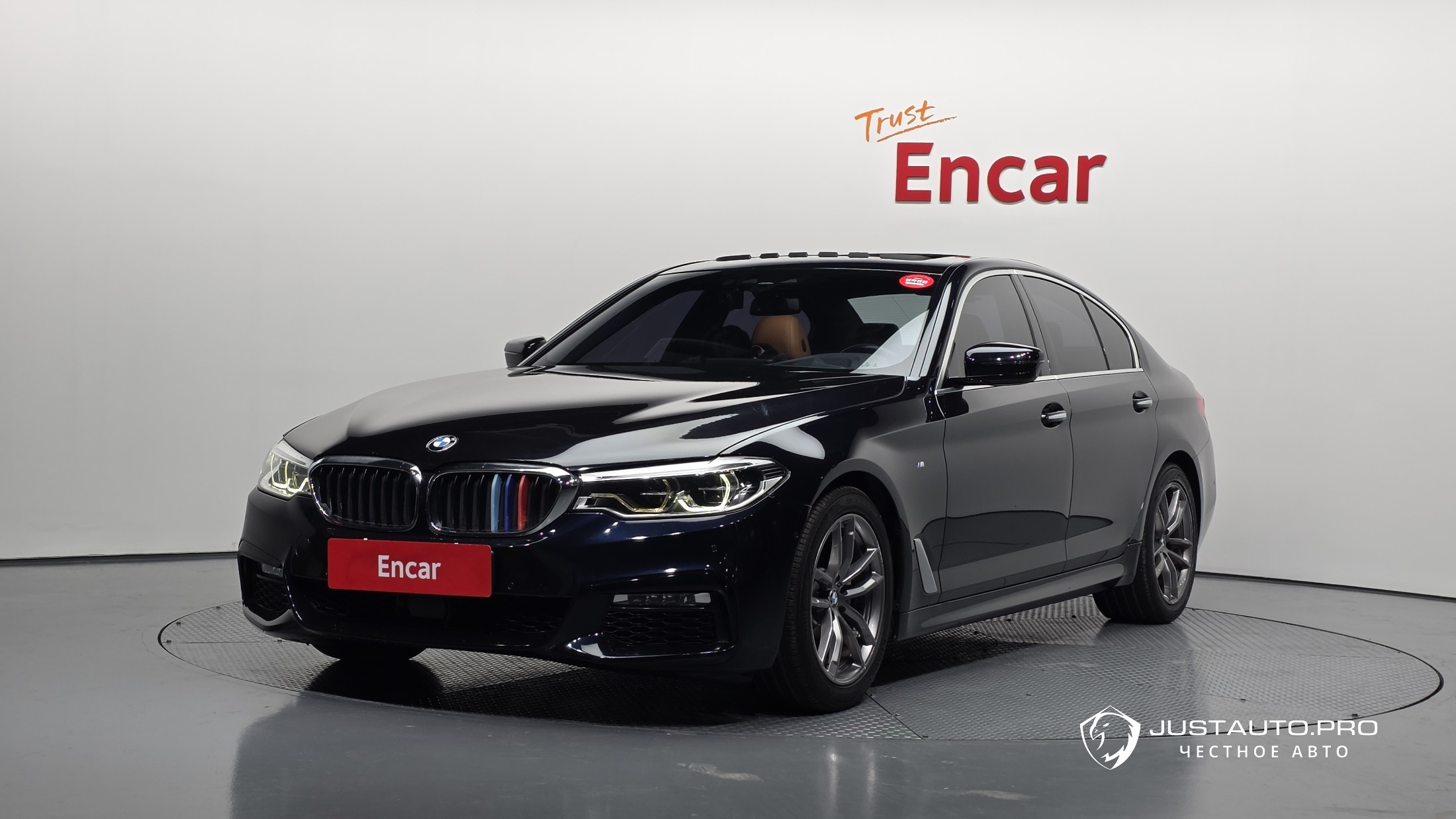 Автомобиль BMW 5-Series