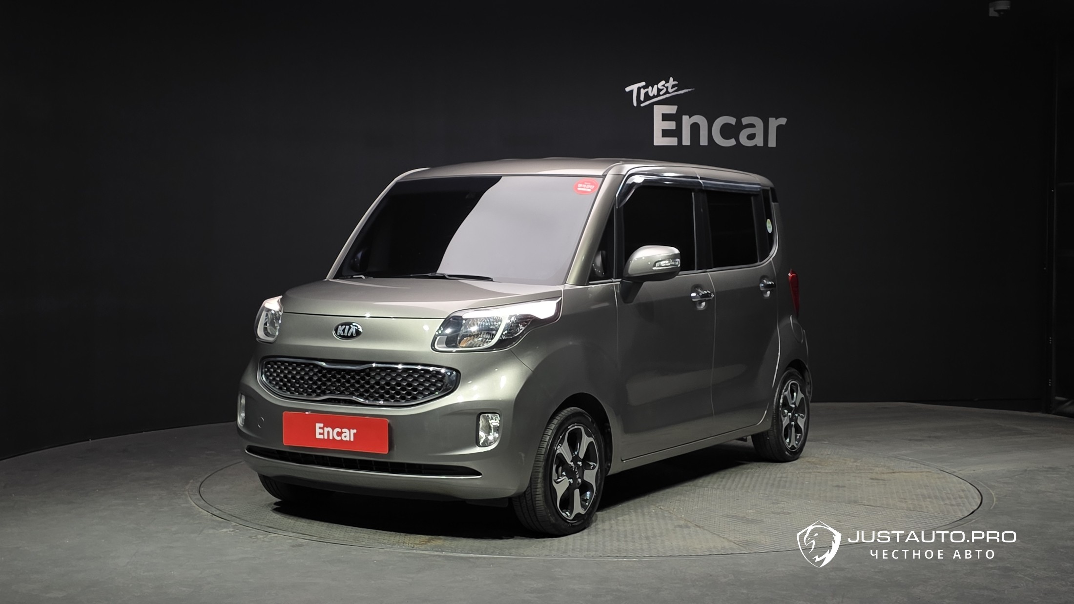 Автомобиль Kia RAY