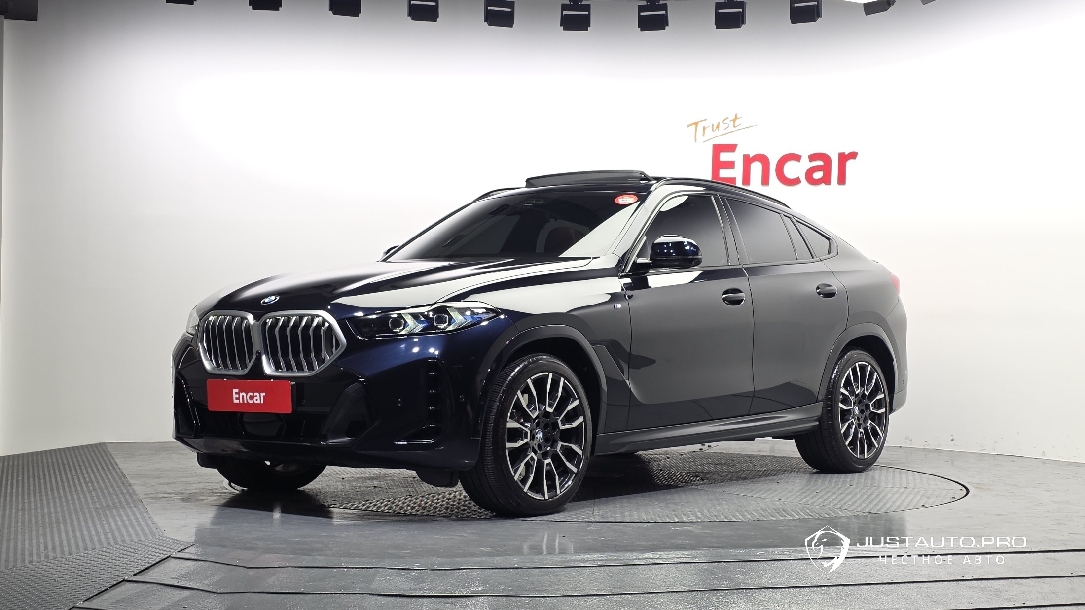 Автомобиль BMW X6