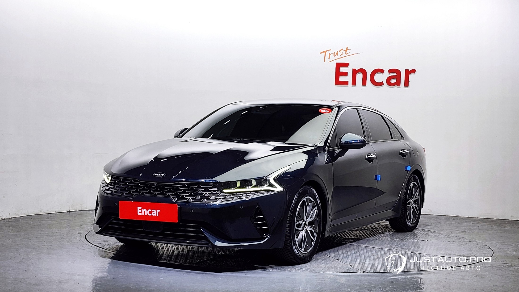 Автомобиль Kia K5