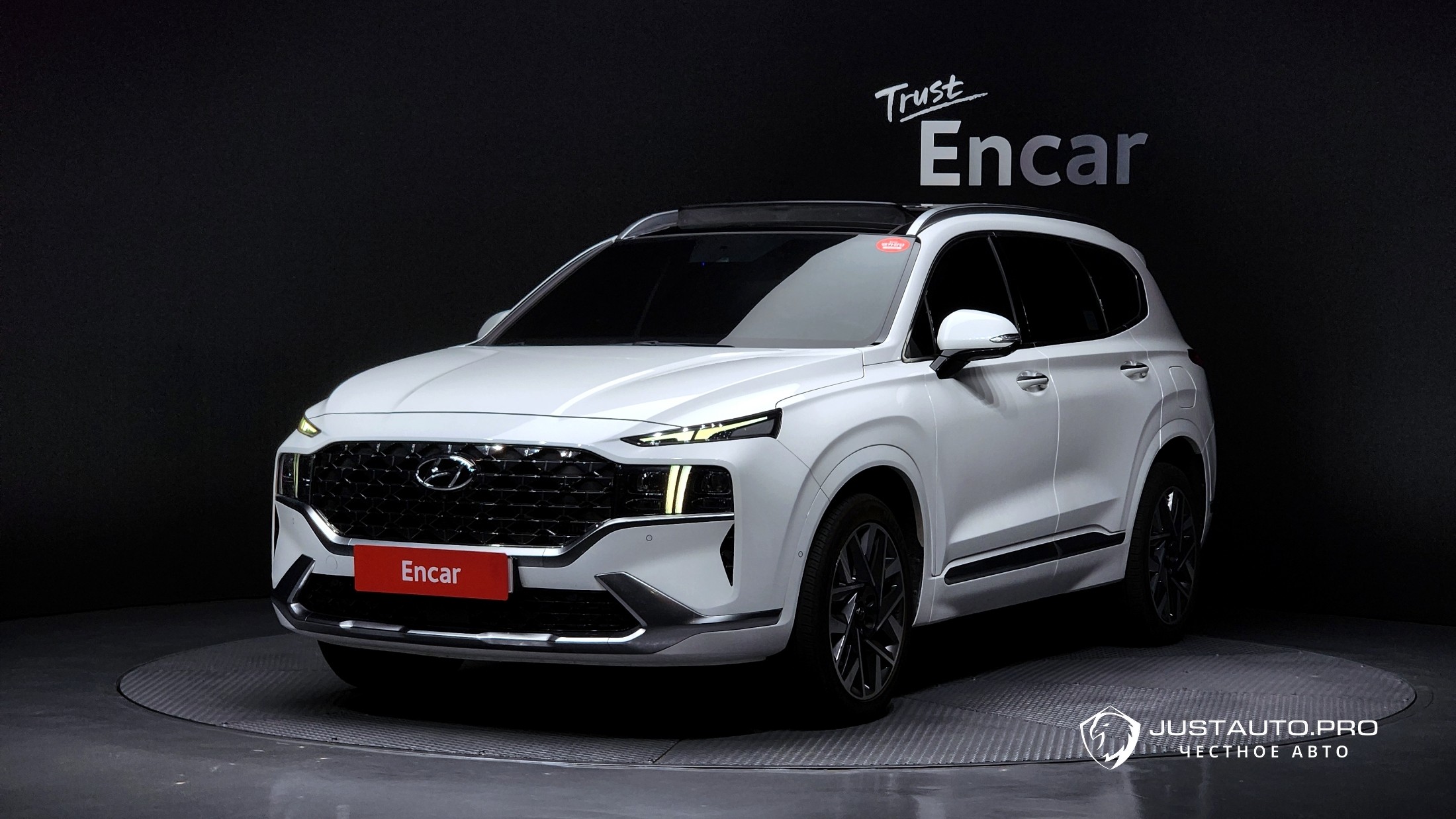 Автомобиль Hyundai Santafe