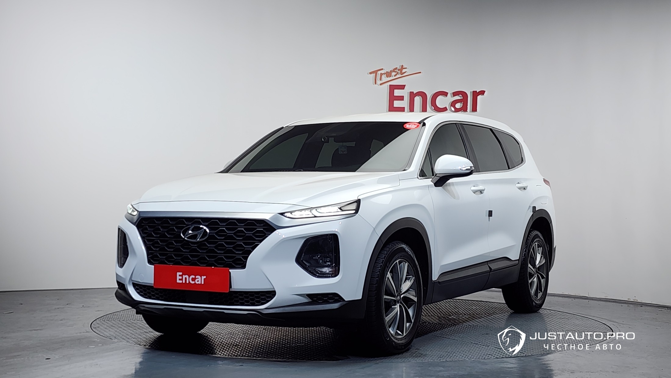 Автомобиль Hyundai Santafe