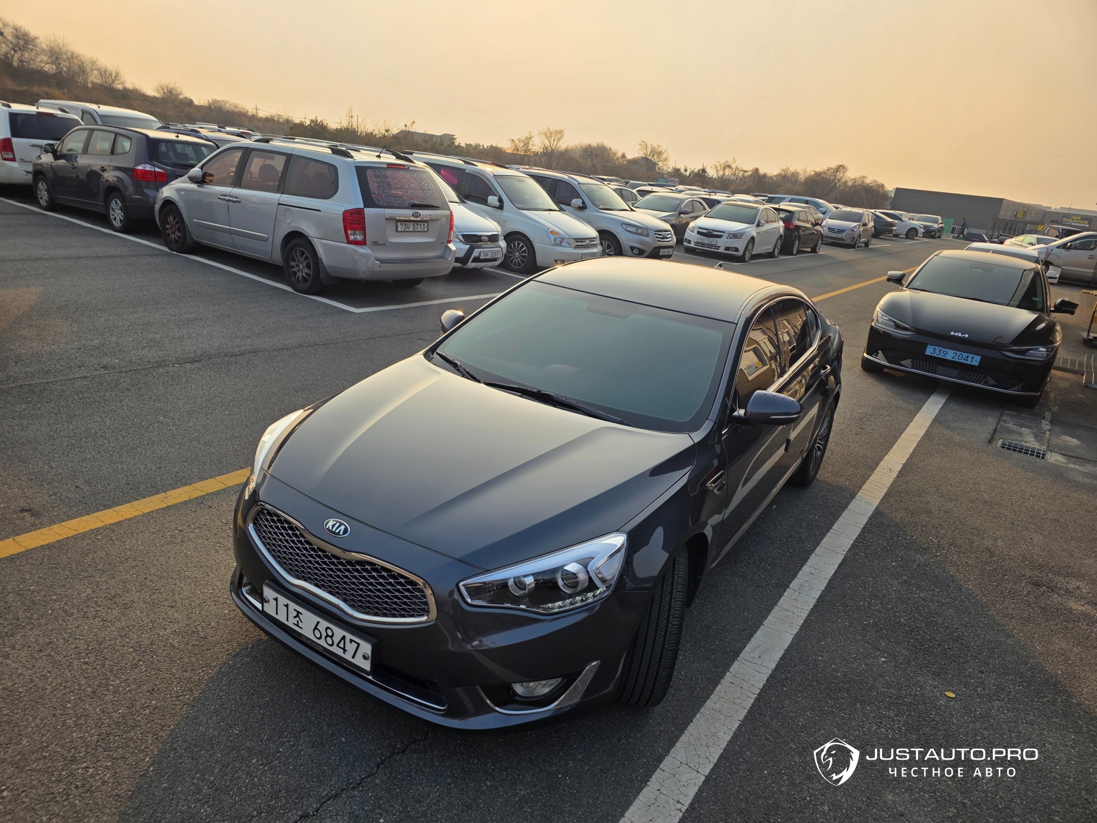 Автомобиль Kia K7