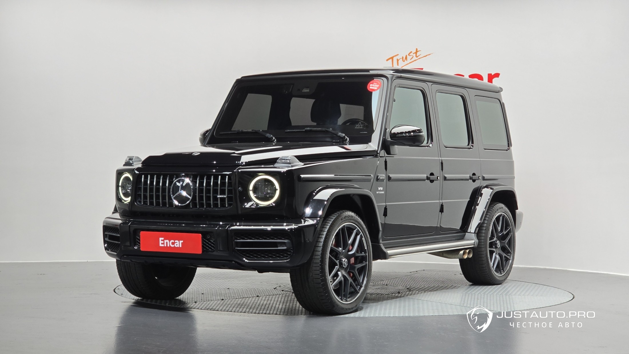 Автомобиль Mercedes-Benz G-Class