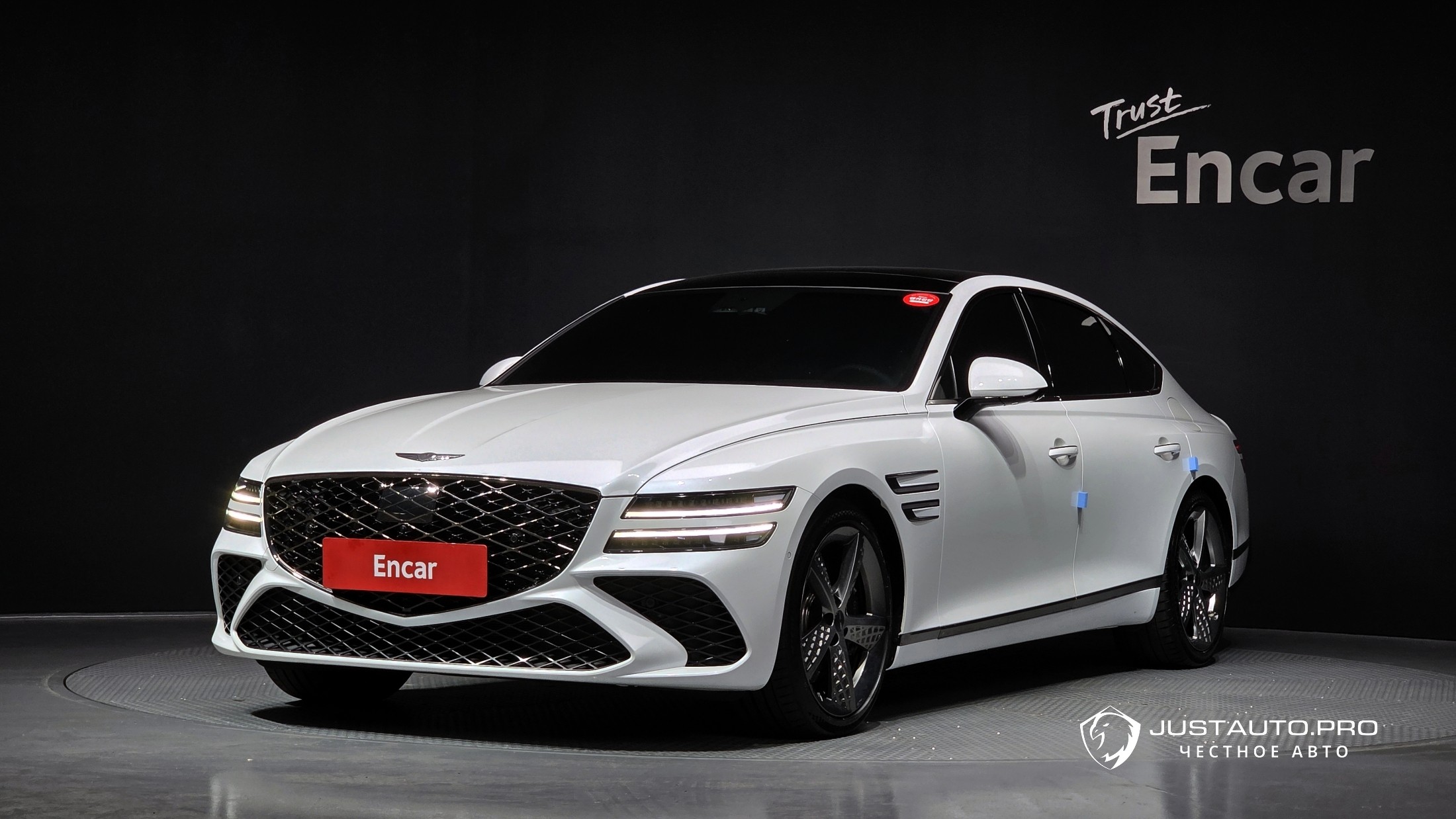 Автомобиль Genesis G80